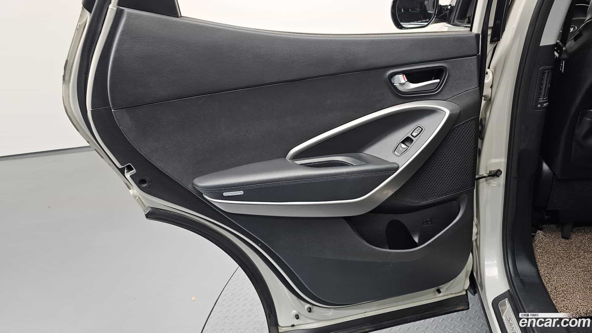 Santafe Hyundai 2013.4-INNER-035