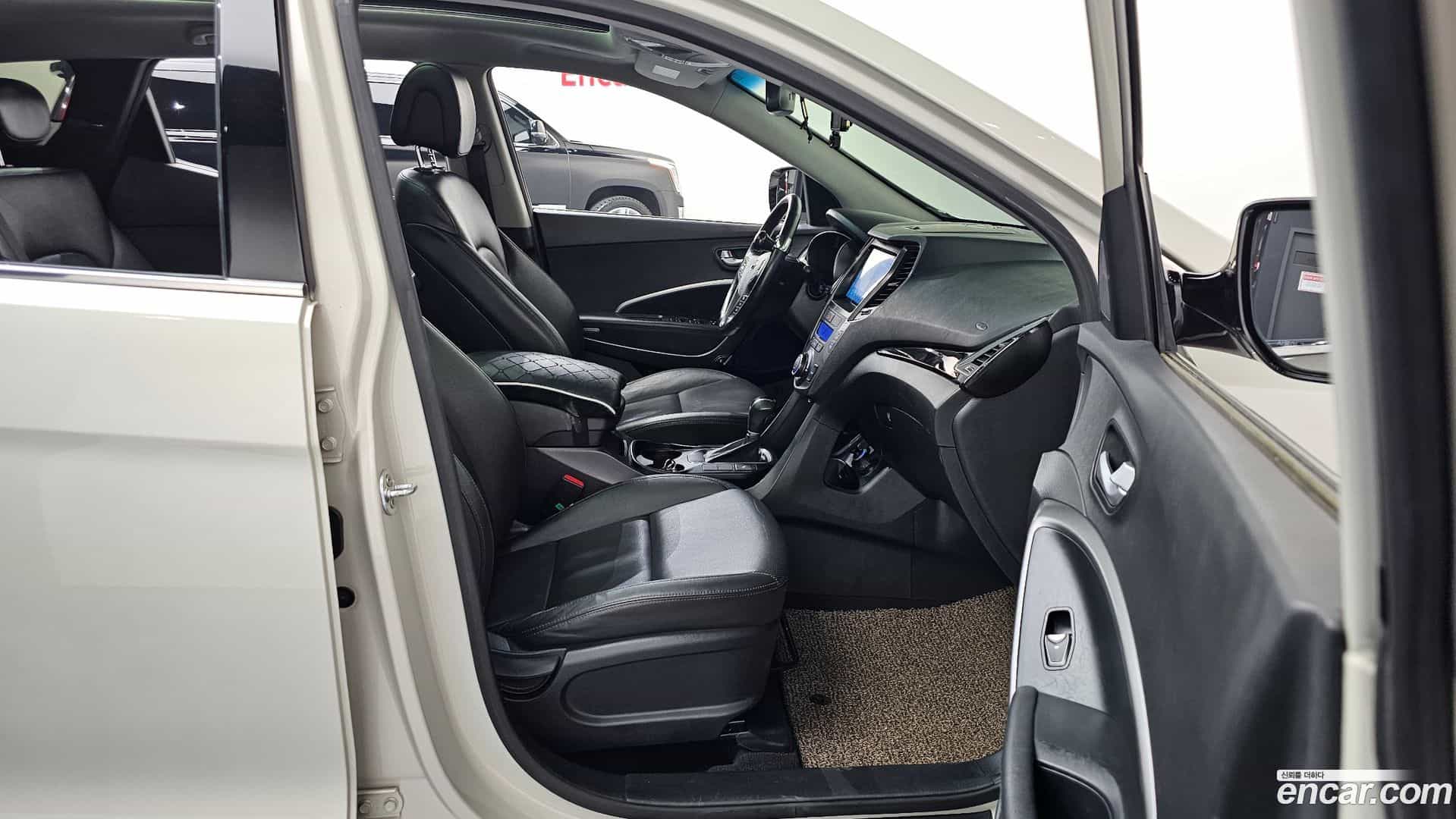 Santafe Hyundai 2013.4-INNER-036