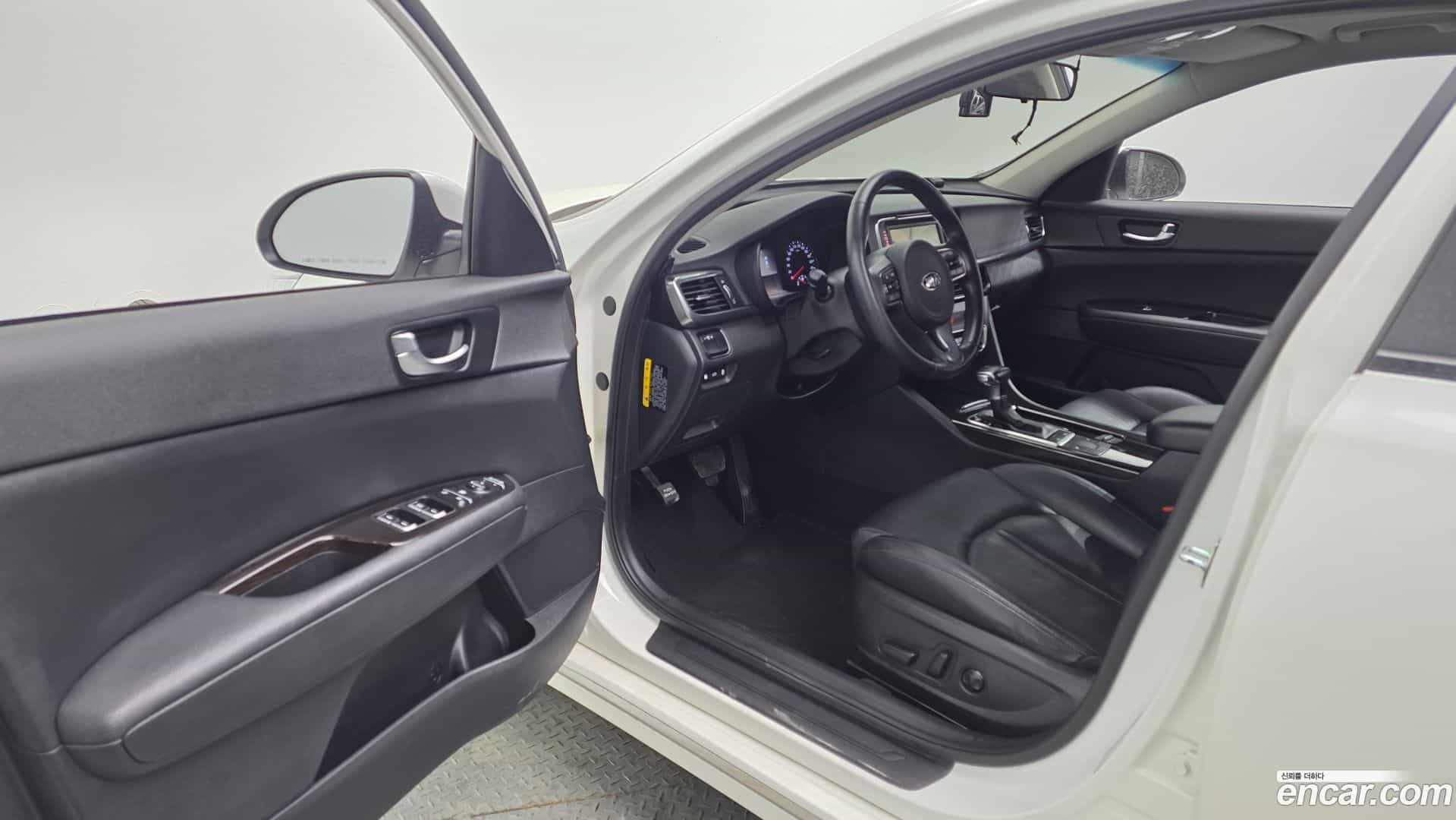 K5 Kia 2015.9-INNER-010