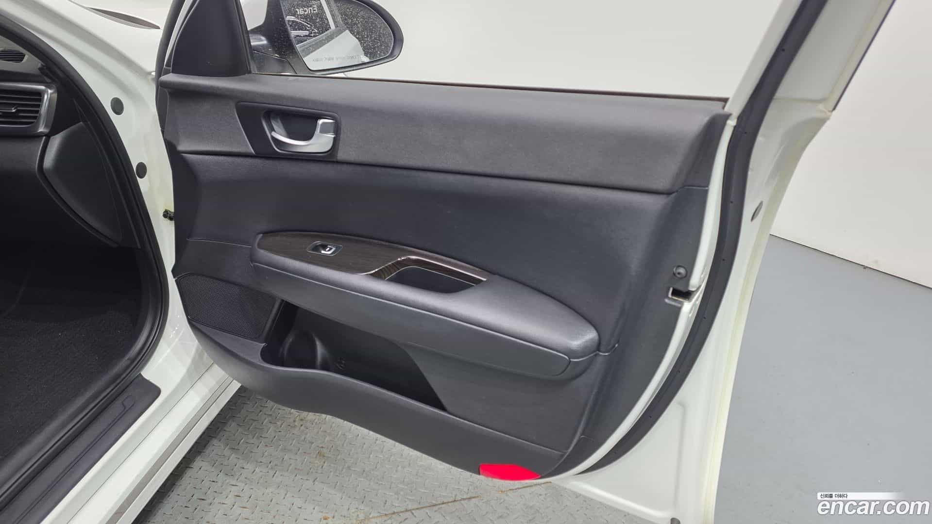 K5 Kia 2015.9-INNER-034