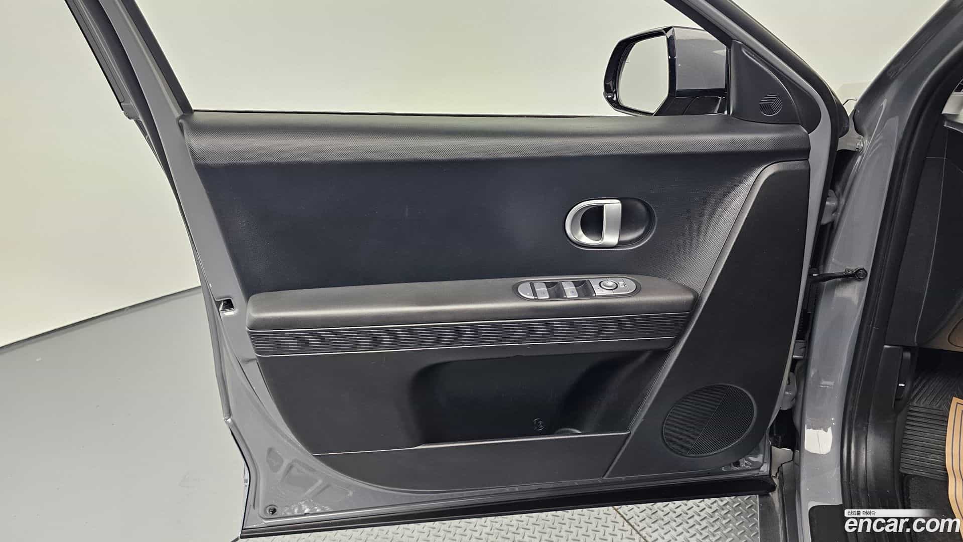 Ioniq5 Hyundai 2022.2-INNER-034