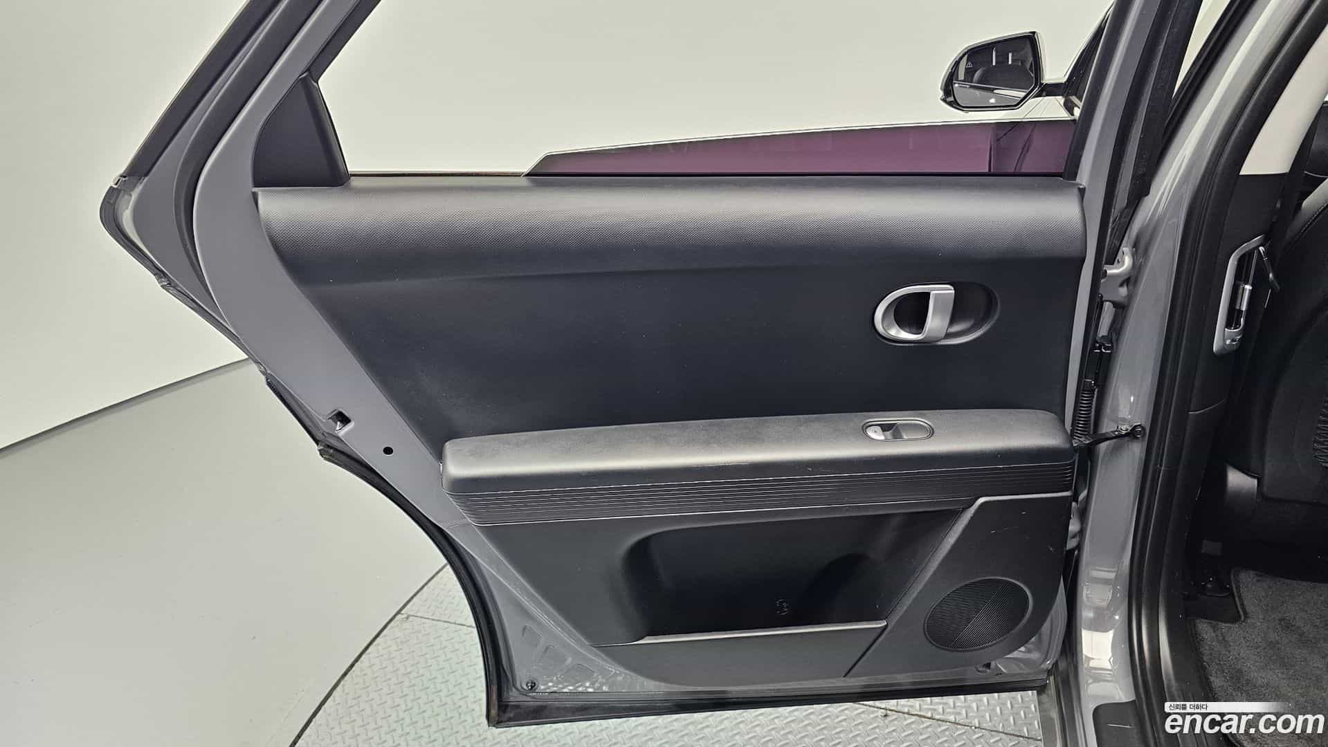 Ioniq5 Hyundai 2022.2-INNER-035