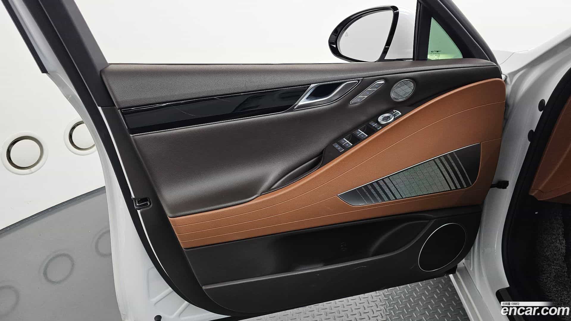 G80 Genesis 2023.6-INNER-034