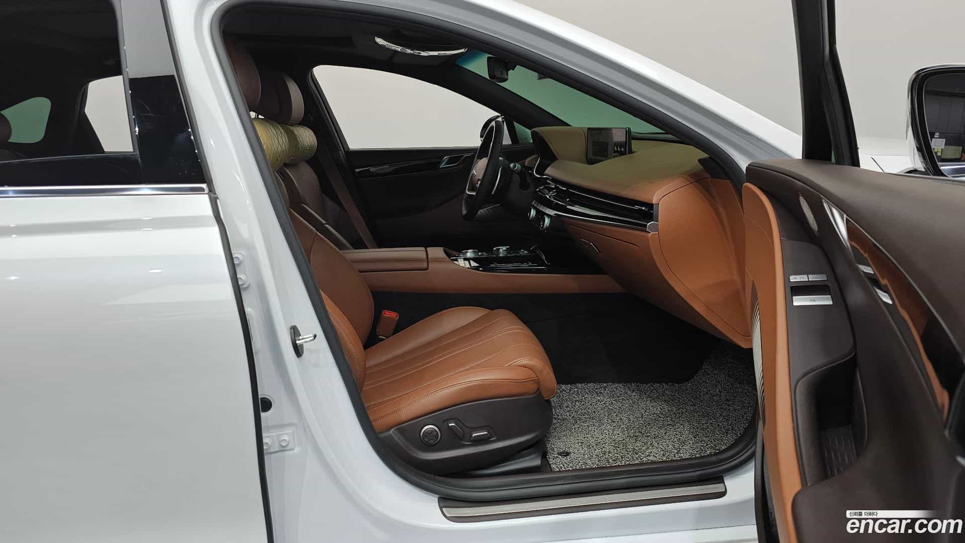G80 Genesis 2023.6-INNER-036