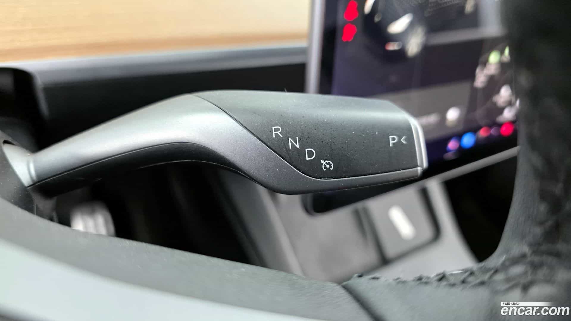 Model Y Tesla 2021.7-INNER-009