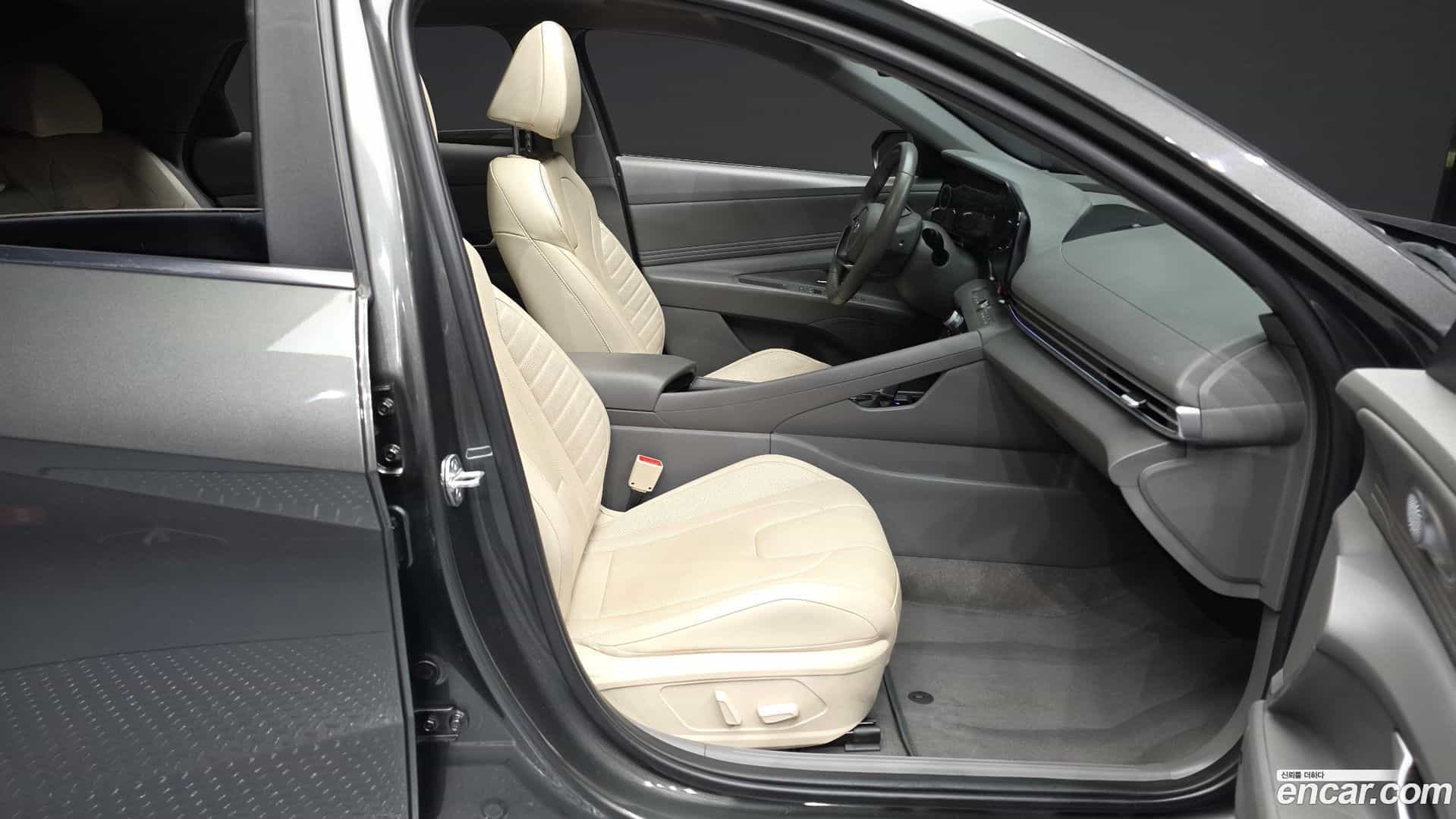 AVANTE Hyundai 2023.2-OPTION-015