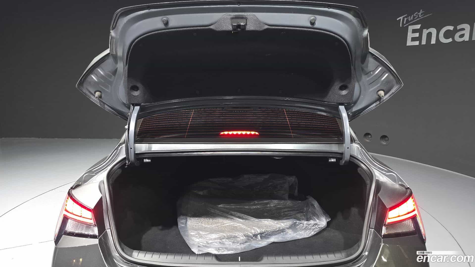 AVANTE Hyundai 2023.2-OPTION-024