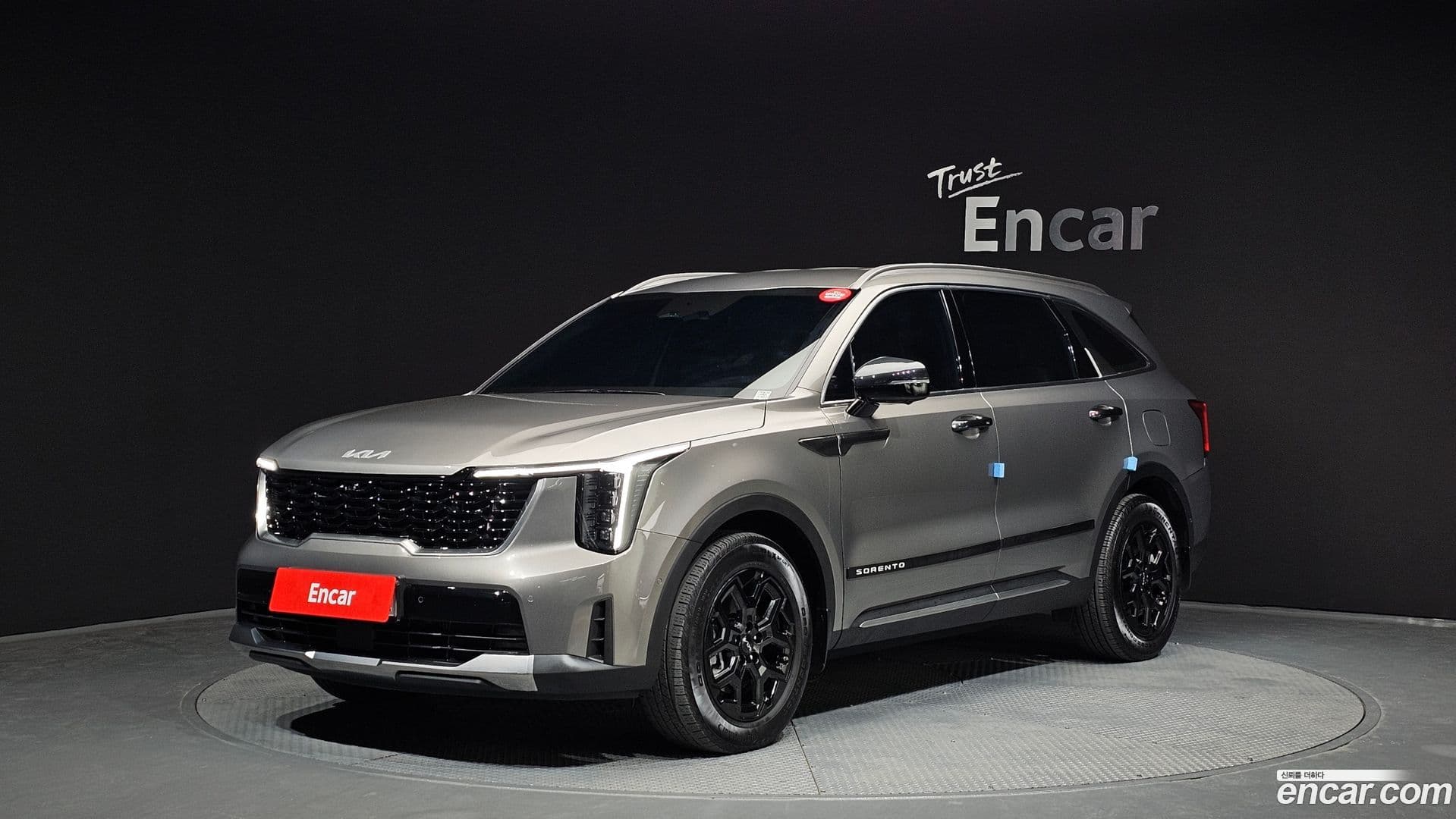 Main__Slider__Photo:Sorento Kia 2024.6-0