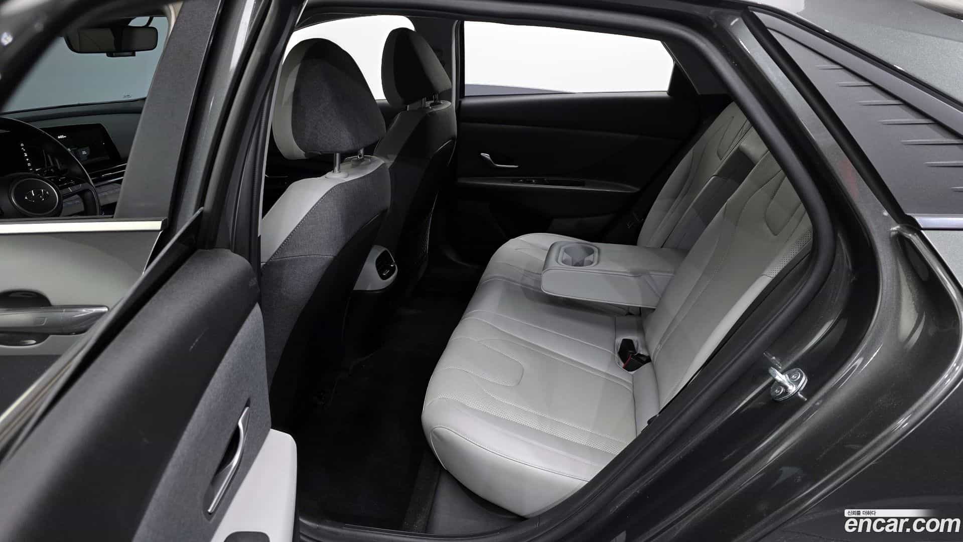 AVANTE Hyundai 2020.11-OPTION-016
