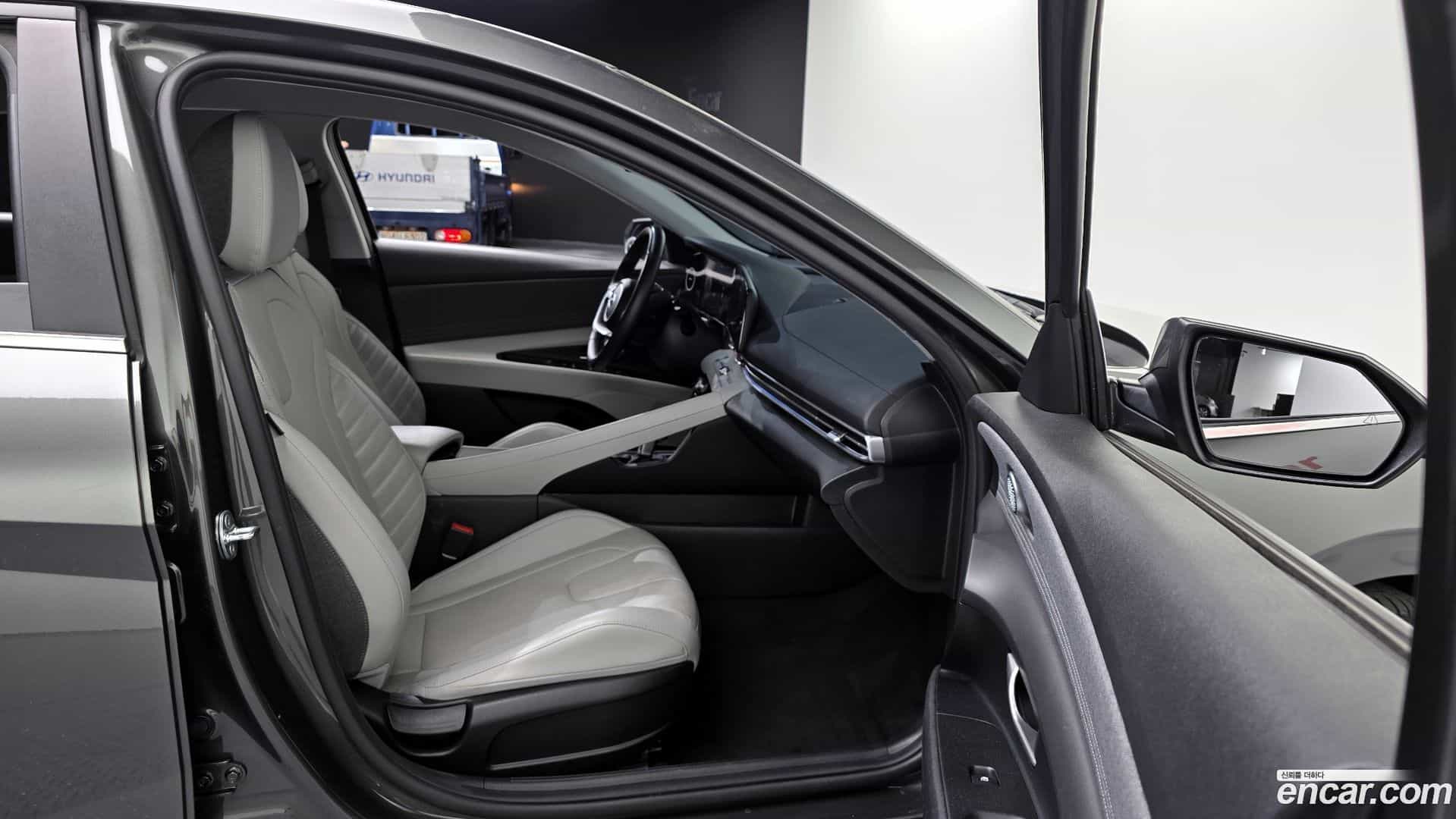 AVANTE Hyundai 2020.11-INNER-036