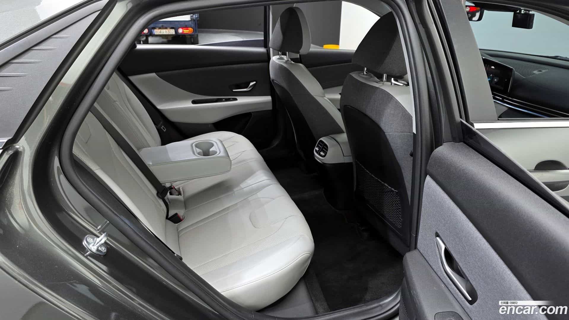 AVANTE Hyundai 2020.11-OPTION-044