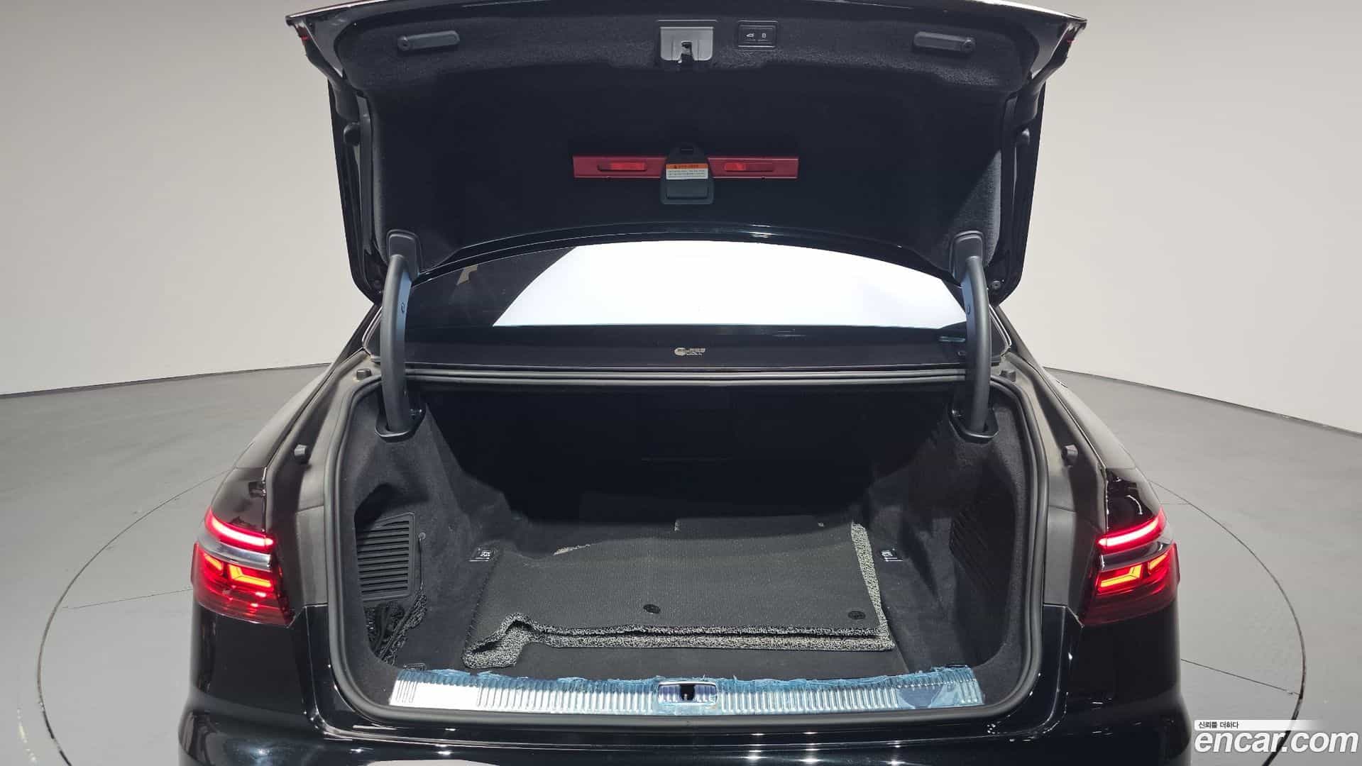 A8 Audi 2021.7-OPTION-024