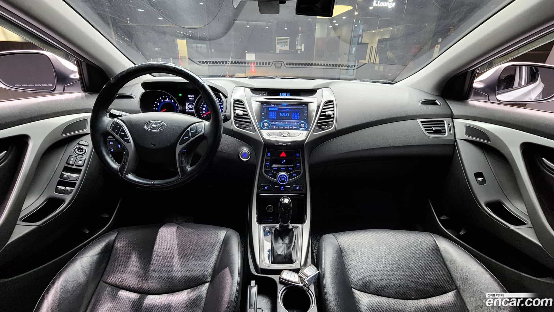 AVANTE Hyundai 2015.8-INNER-007