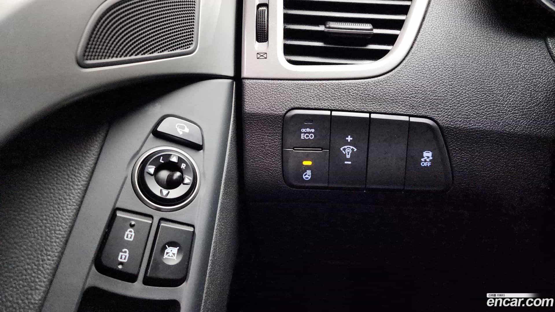 AVANTE Hyundai 2015.8-OPTION-021