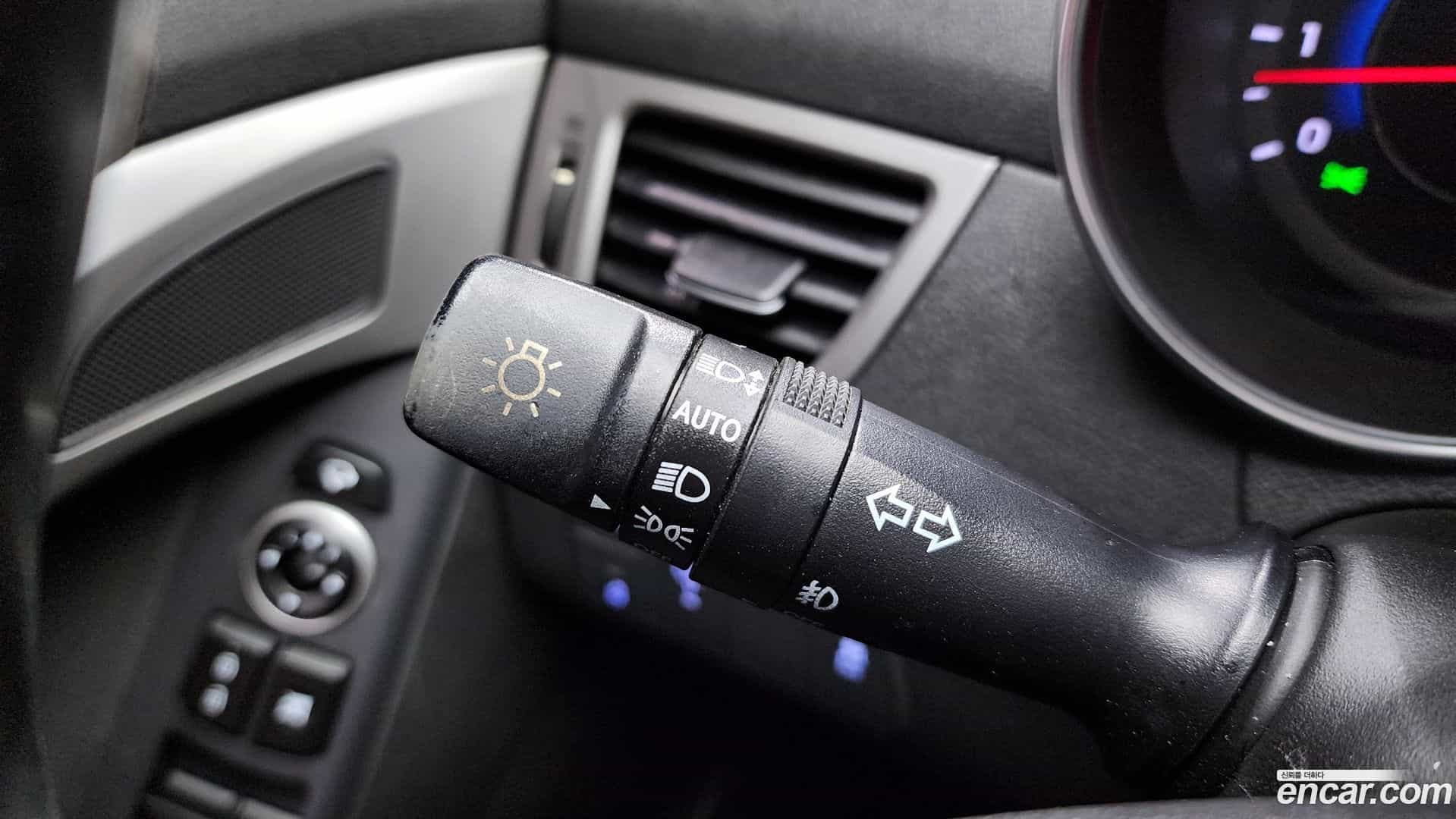 AVANTE Hyundai 2015.8-OPTION-022