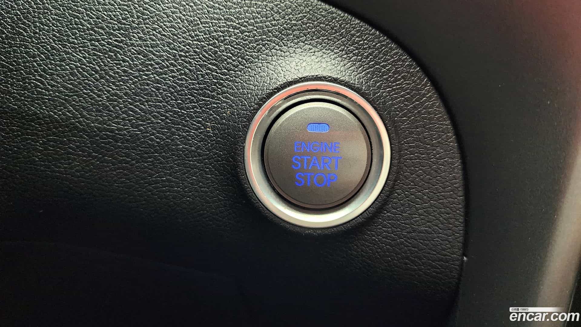 AVANTE Hyundai 2015.8-OPTION-023