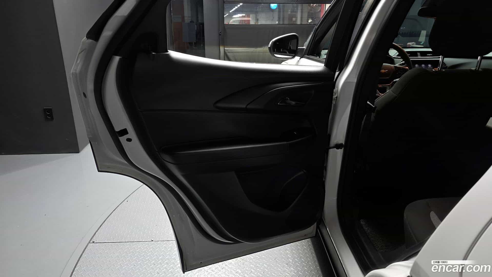 Trailblazer Chevrolet 2021.9-INNER-035