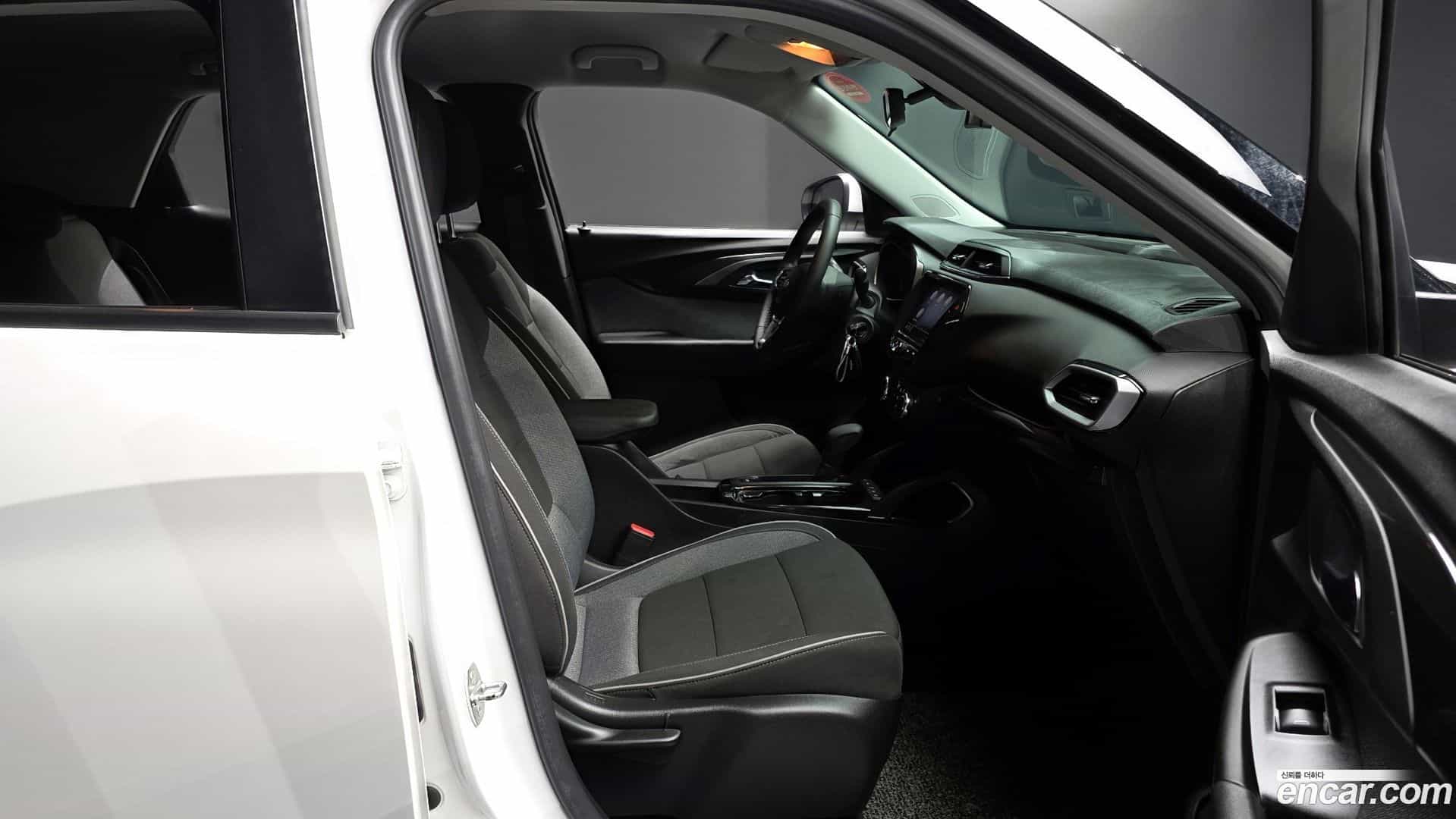 Trailblazer Chevrolet 2021.9-INNER-036