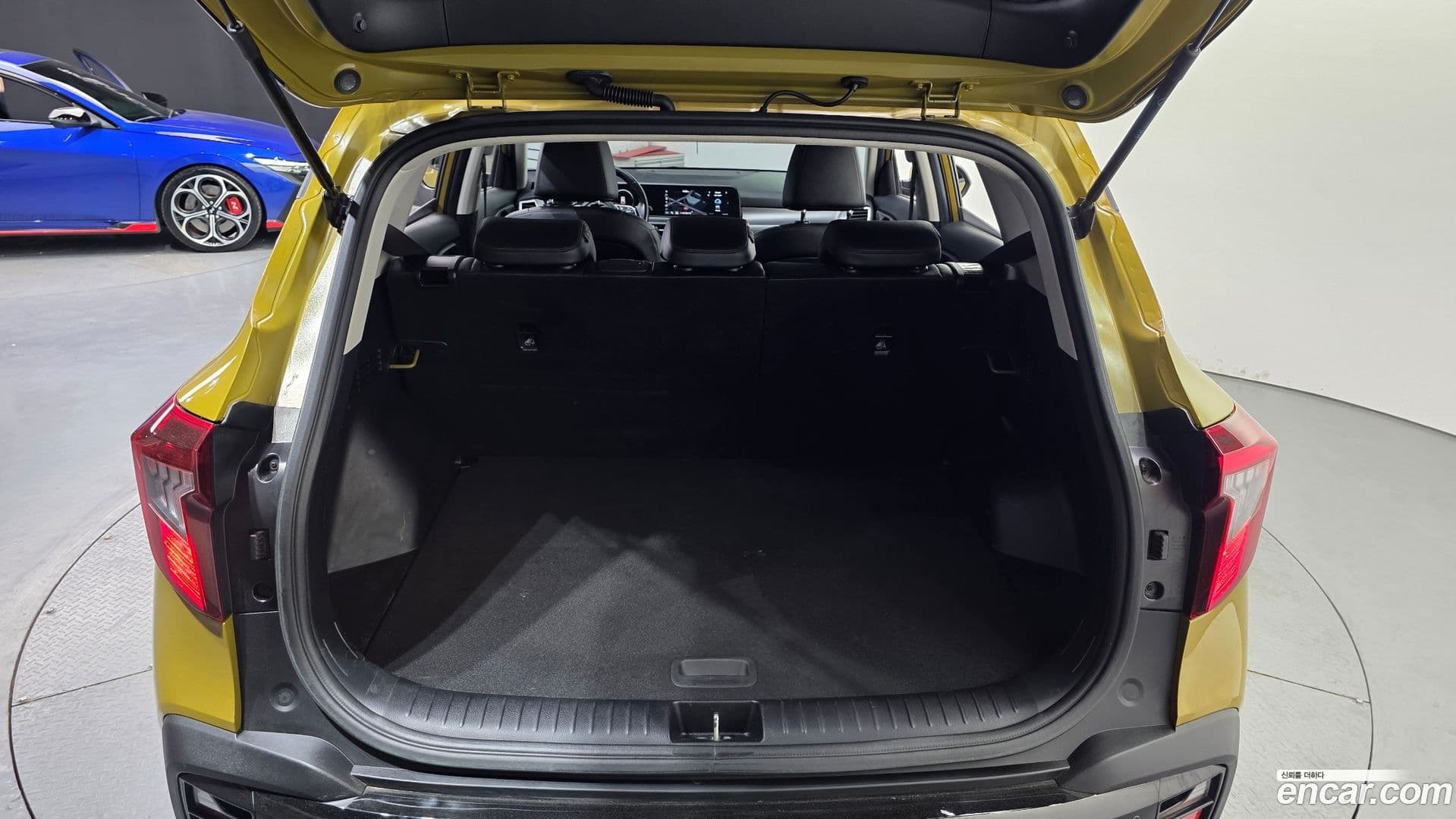 Main__Slider__Photo:Seltos Kia 2023.0-19