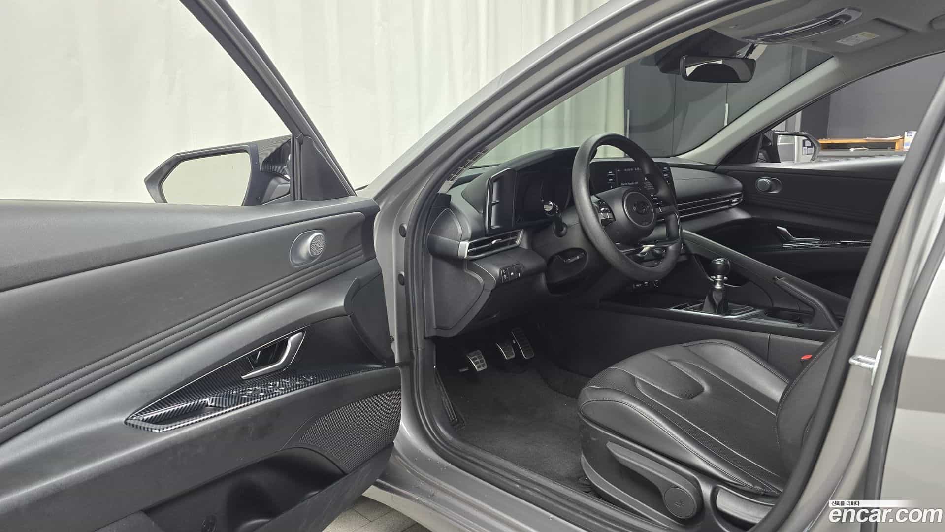 AVANTE Hyundai 2020.4-INNER-010