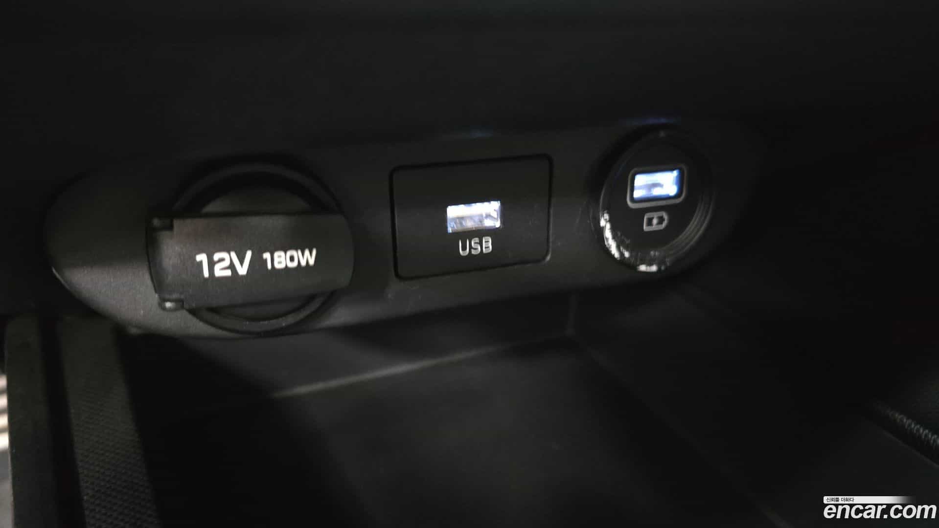 AVANTE Hyundai 2020.4-INNER-036