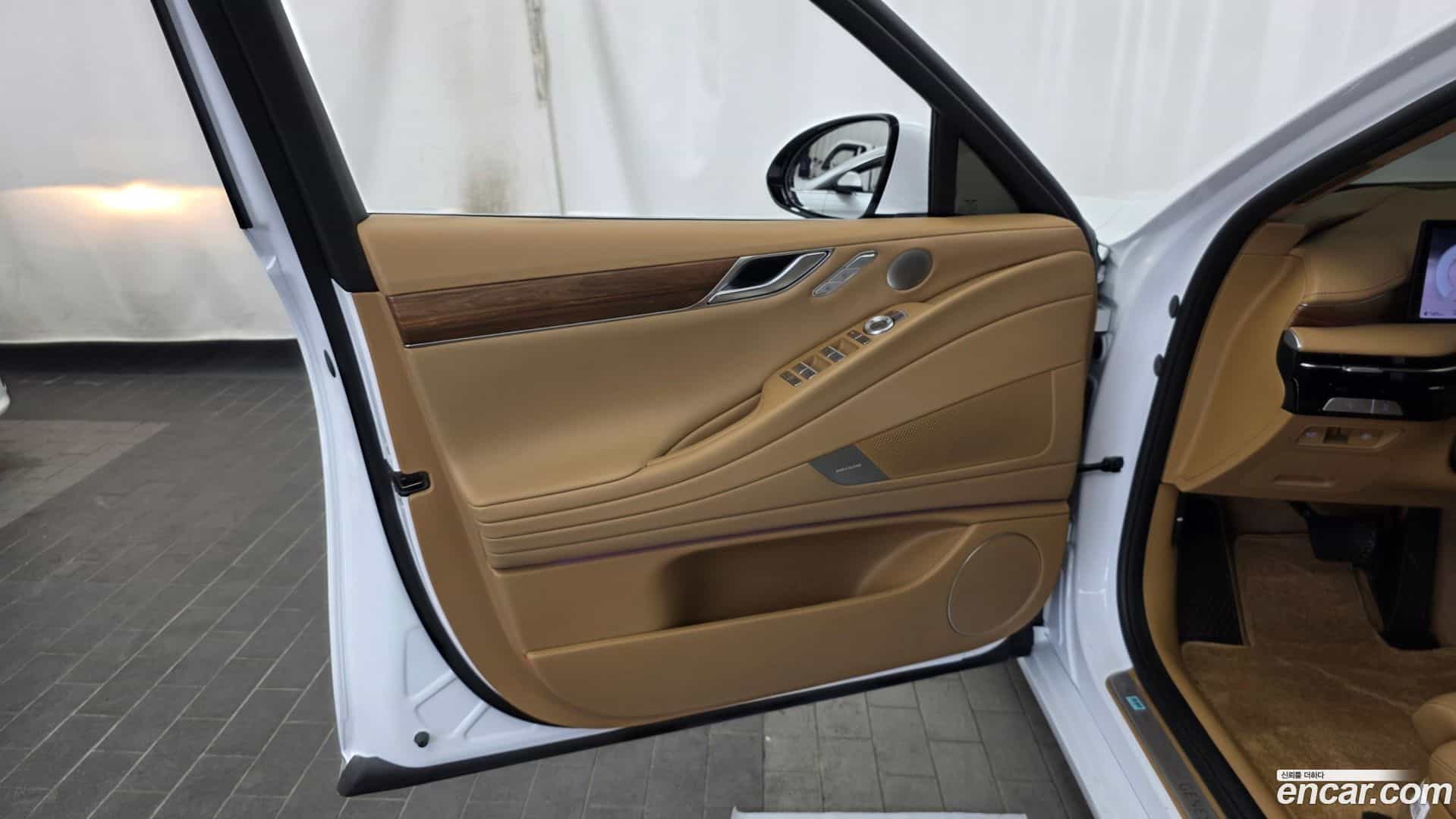 G80 Genesis 2024.4-INNER-034