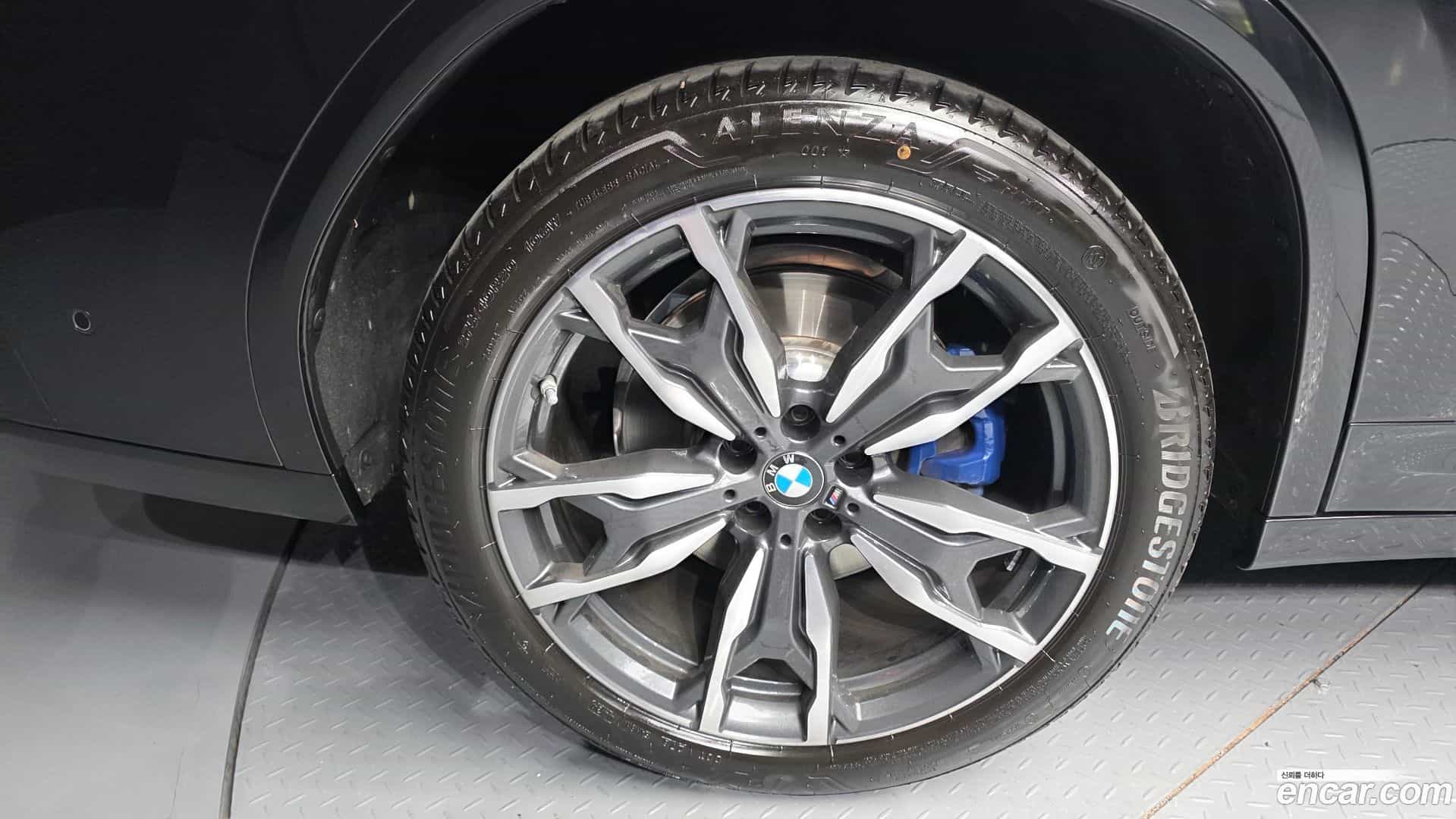 X4 BMW 2025.10-OUTER-005