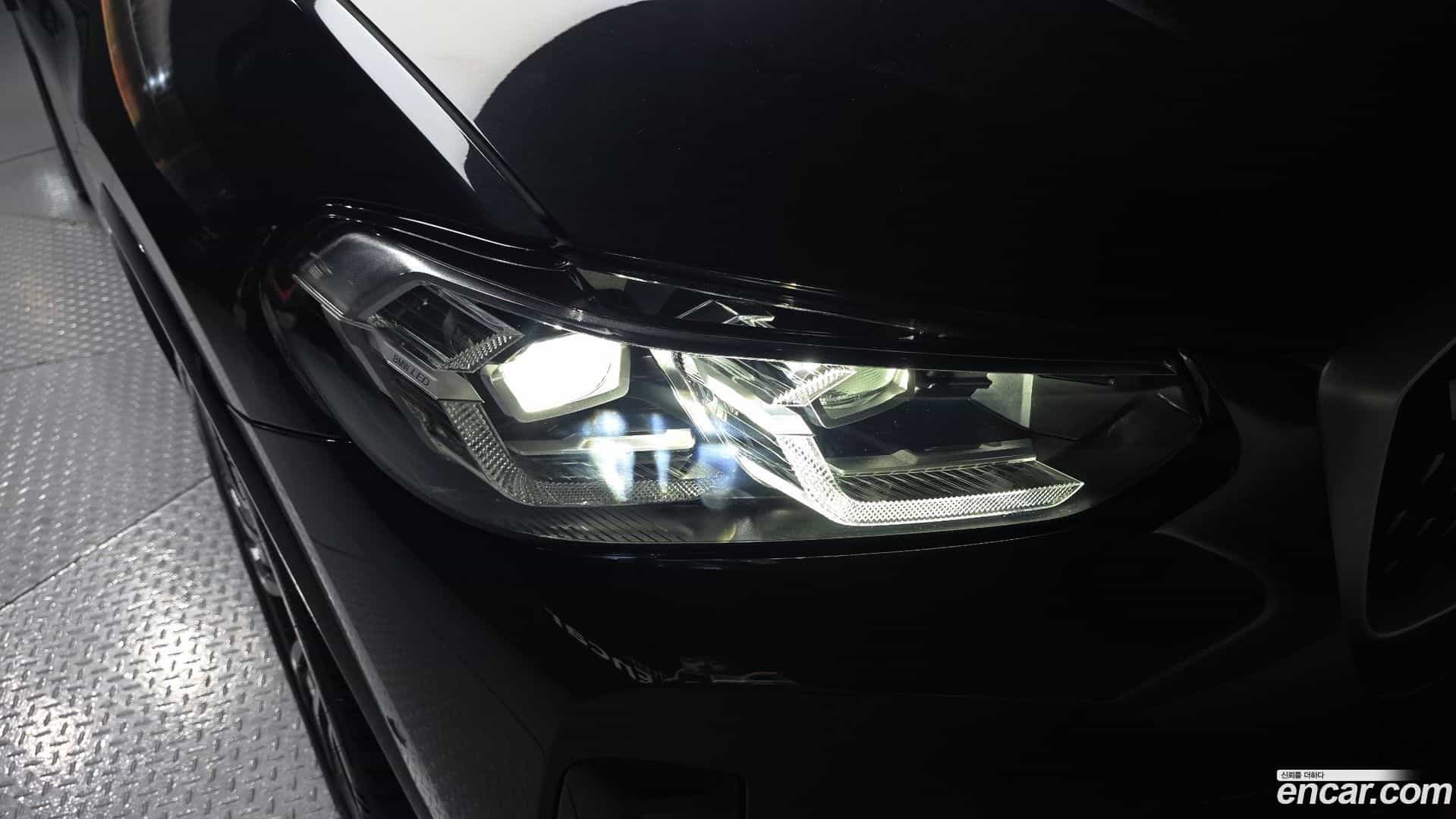 X4 BMW 2025.10-OUTER-032