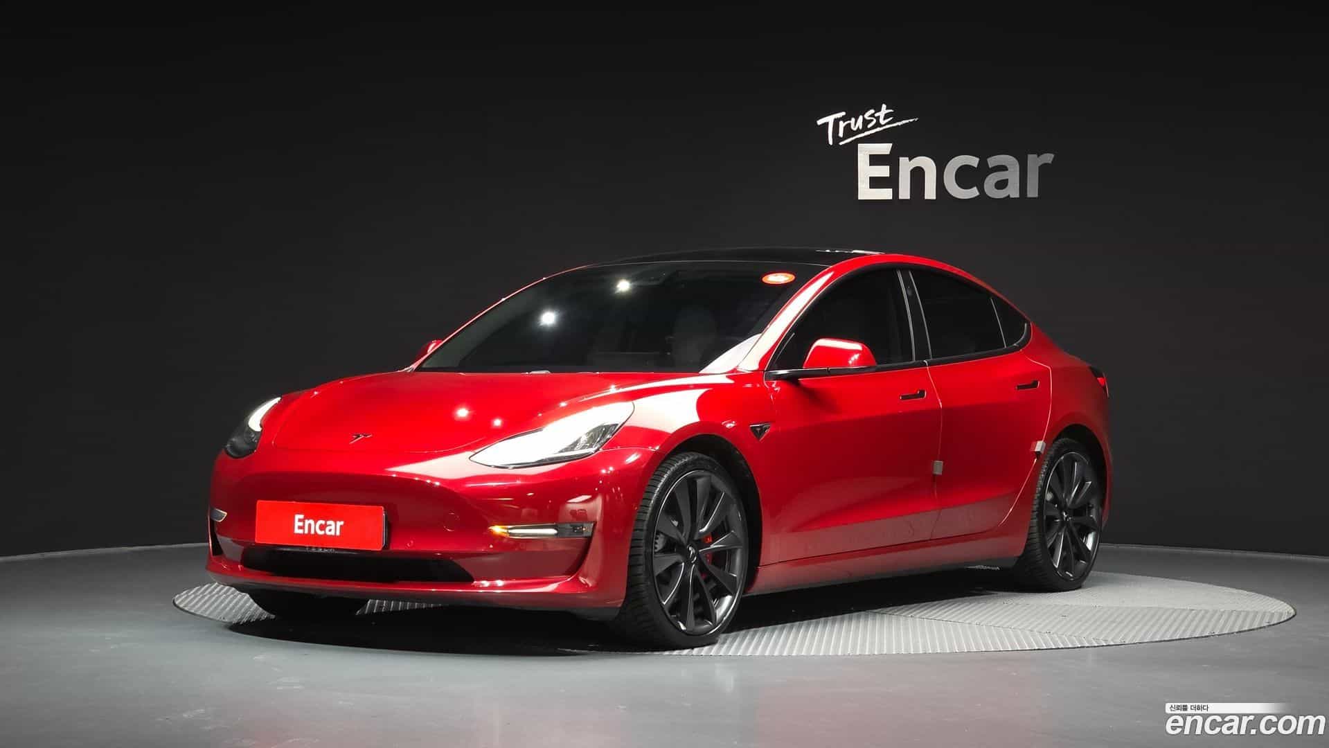 Model 3 Tesla 2020.2-OUTER-001