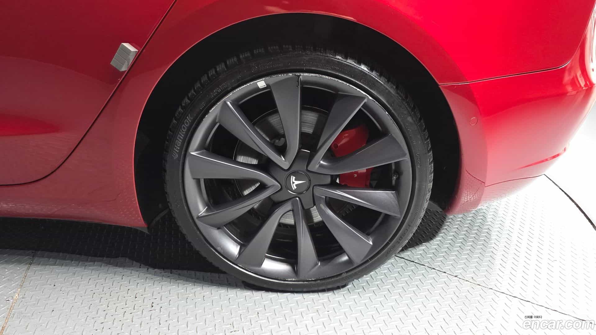 Model 3 Tesla 2020.2-OUTER-031