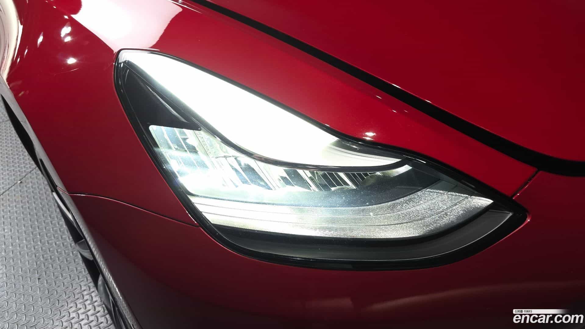 Model 3 Tesla 2020.2-OUTER-032