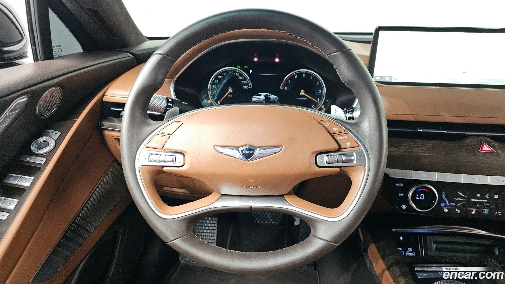 Main__Slider__Photo:G80 Genesis 2020.6-12