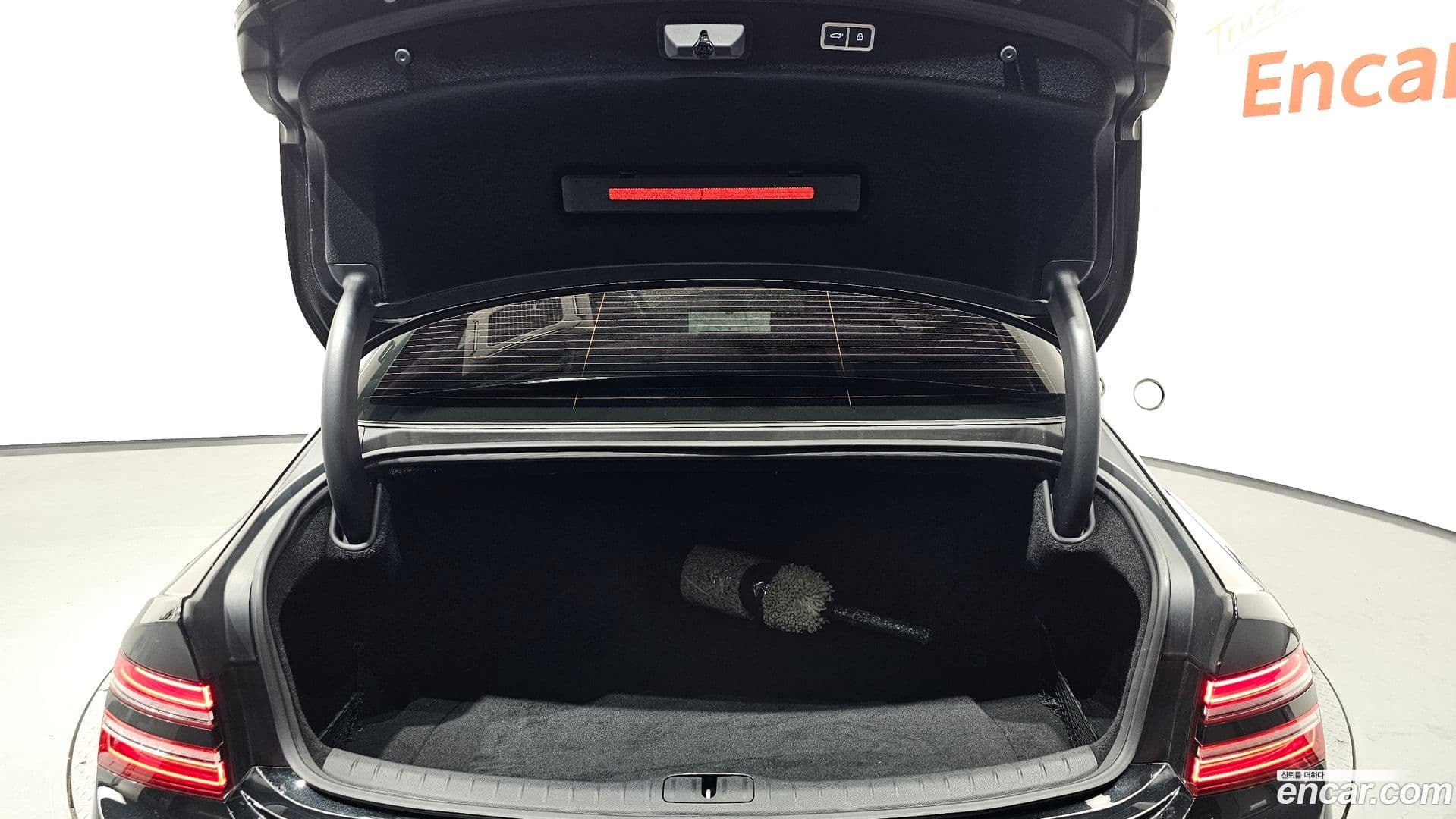 Main__Slider__Photo:G80 Genesis 2020.6-16