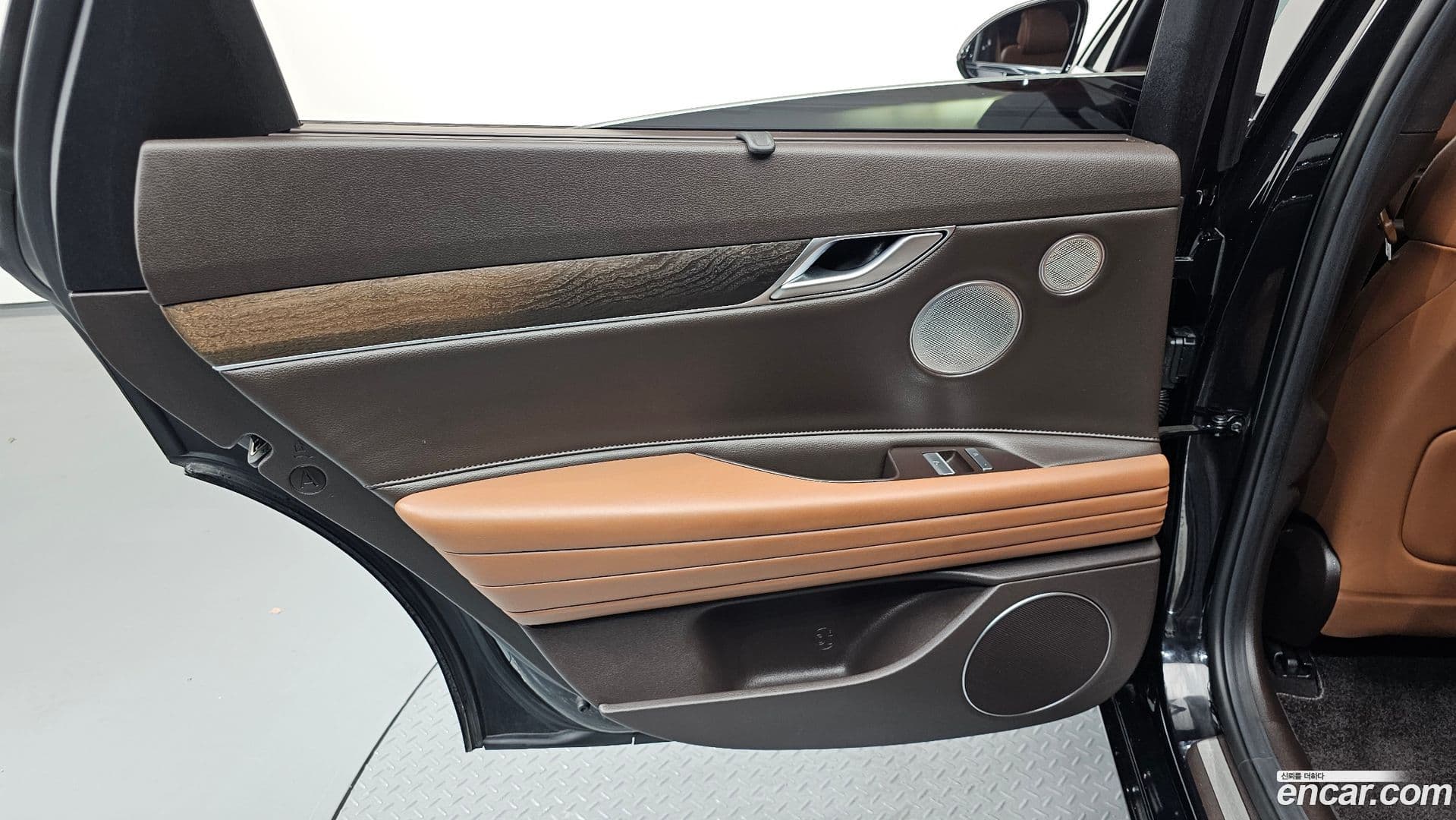 Main__Slider__Photo:G80 Genesis 2020.6-24