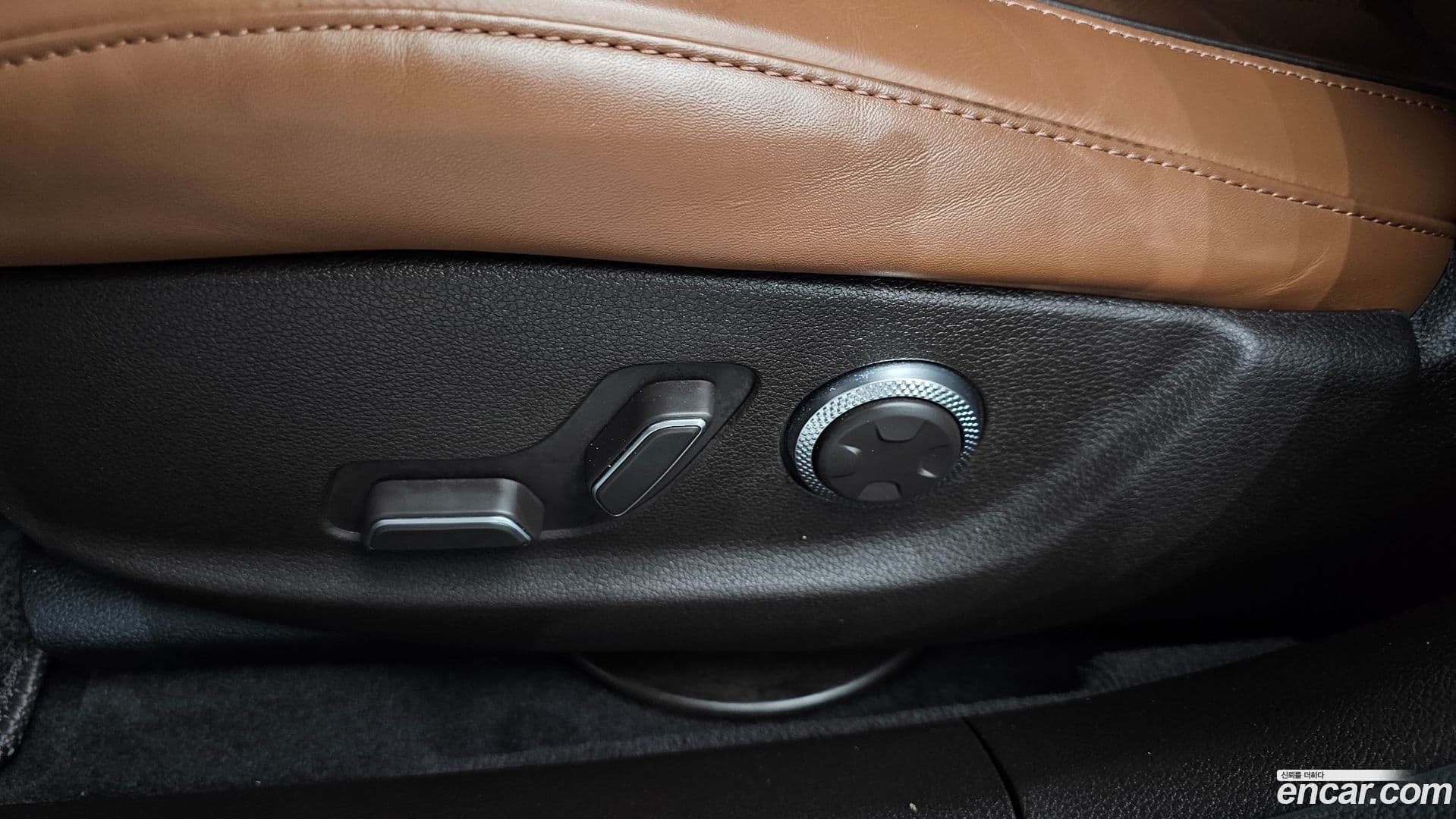 Main__Slider__Photo:G80 Genesis 2020.6-30