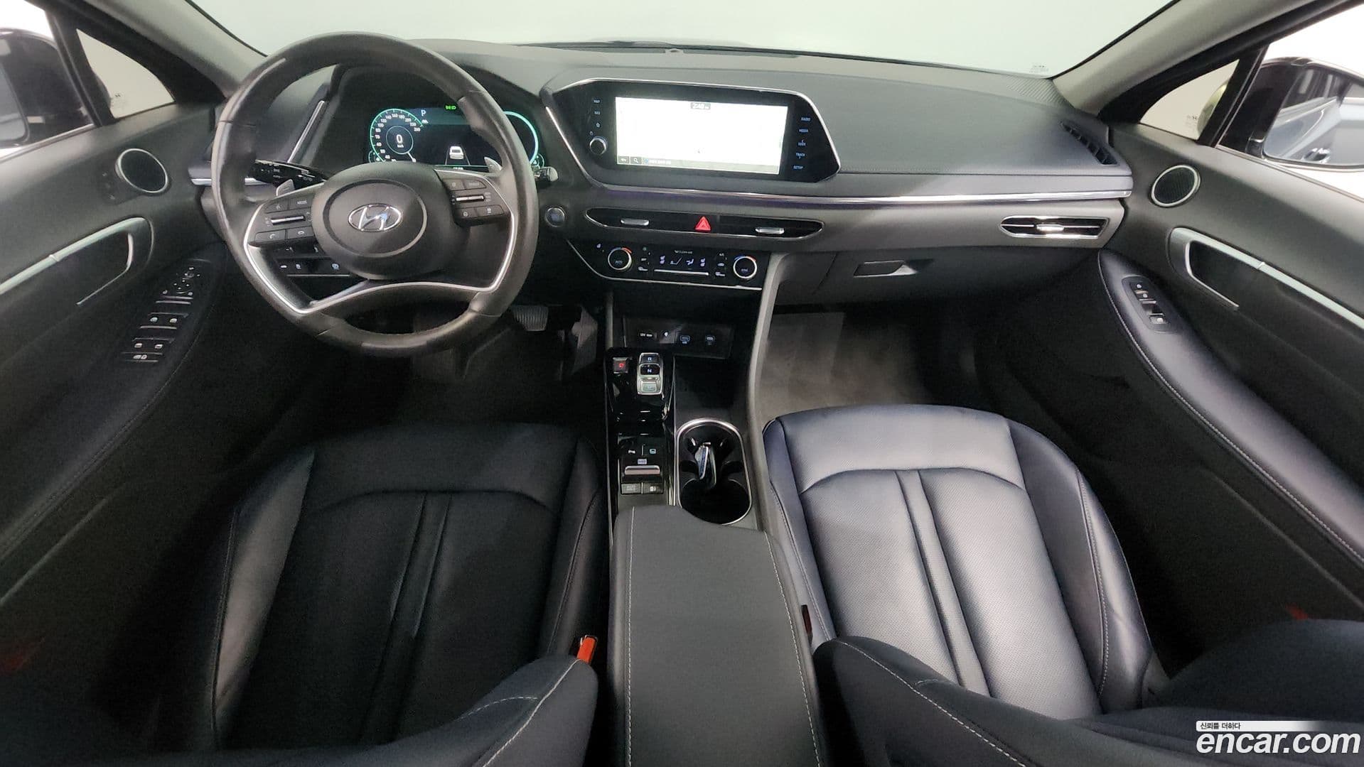 Main__Slider__Photo:Sonata Hyundai 2022.3-6