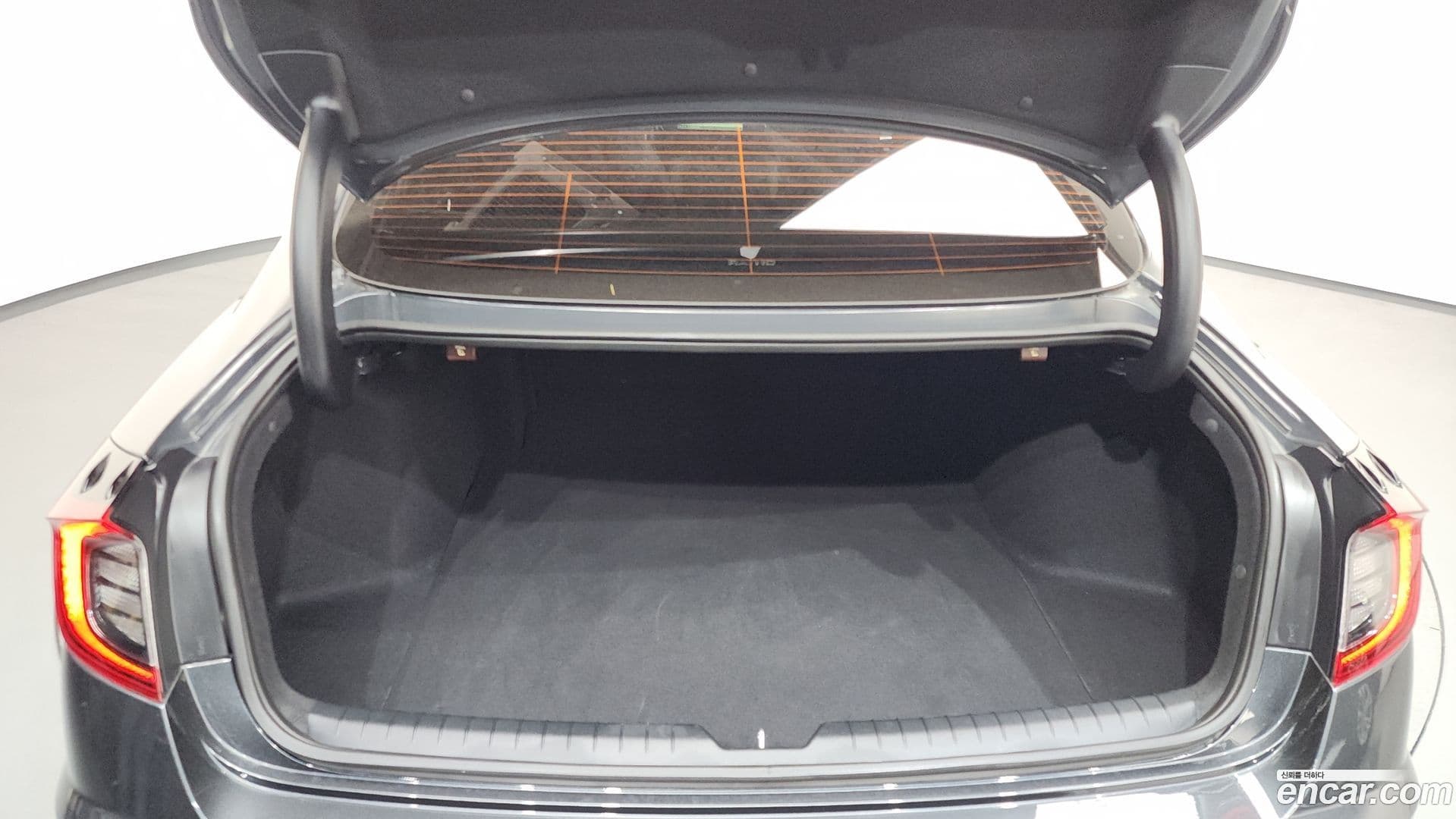 Main__Slider__Photo:Sonata Hyundai 2022.3-18