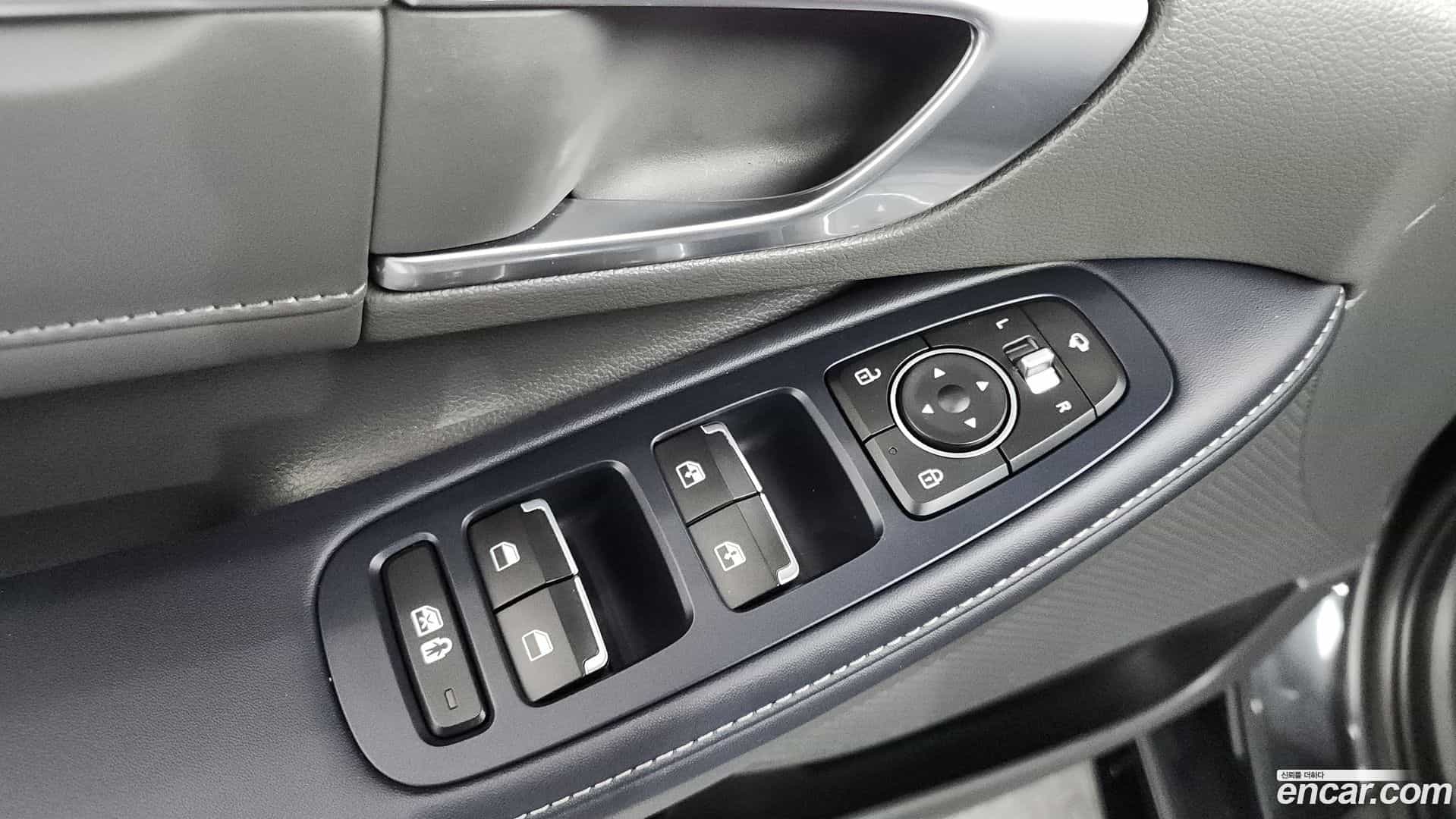Sonata Hyundai 2022.3-OPTION-043