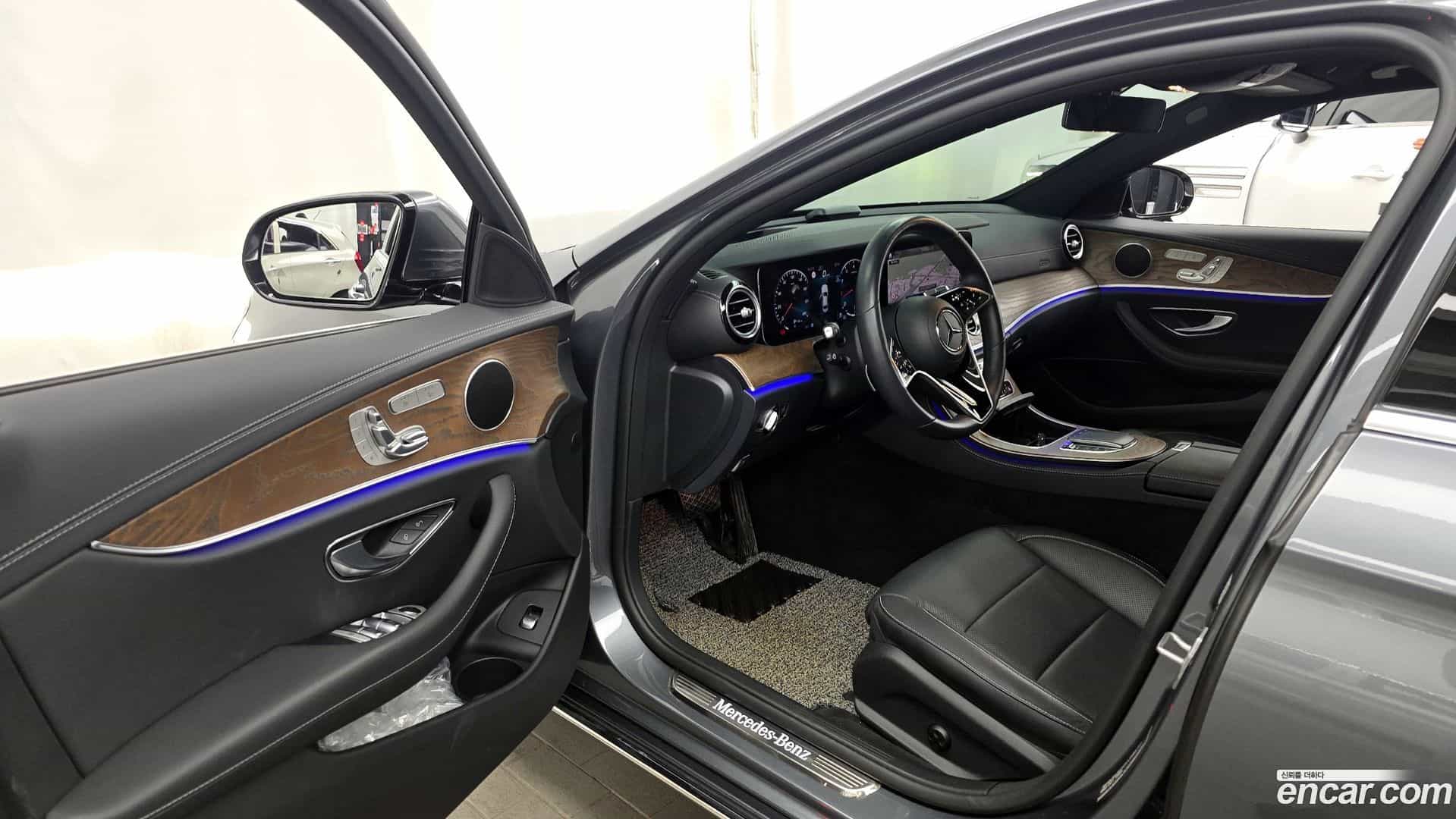 E-Class Mercedes-Benz 2021.3-INNER-010