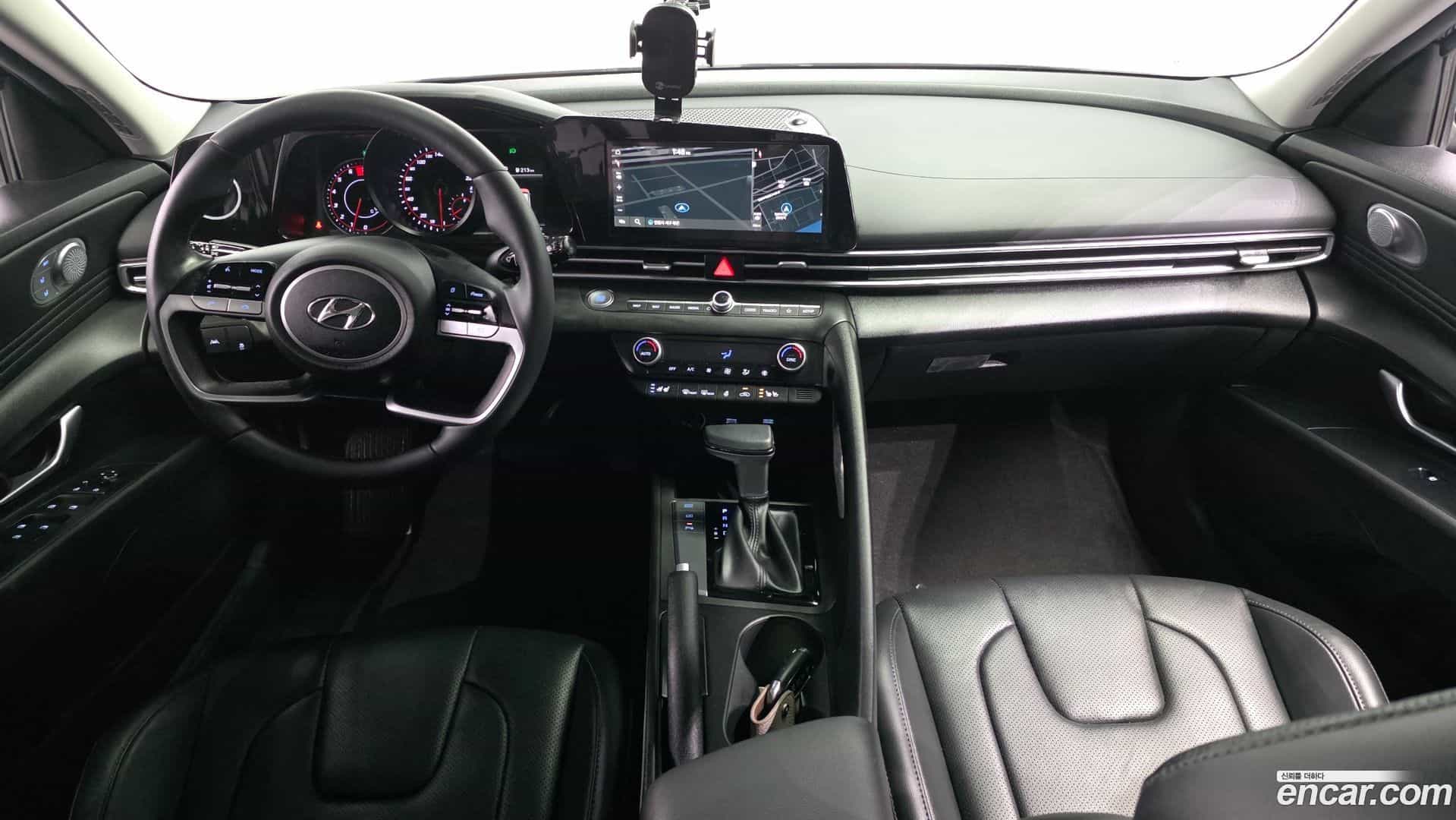 AVANTE Hyundai 2022.1-INNER-007
