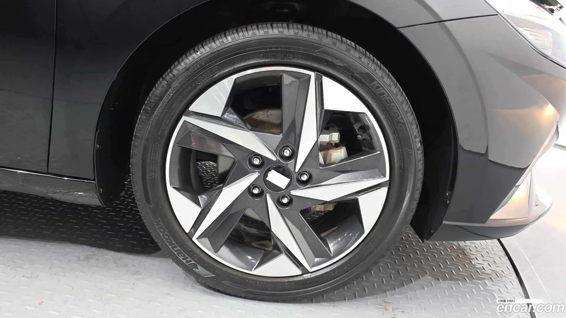 AVANTE Hyundai 2022.1-OUTER-031