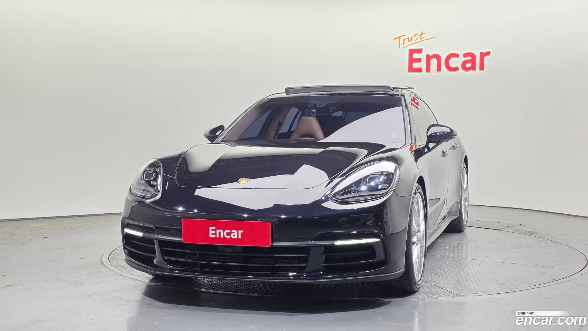 Panamera Porsche 2018.0-OUTER-003