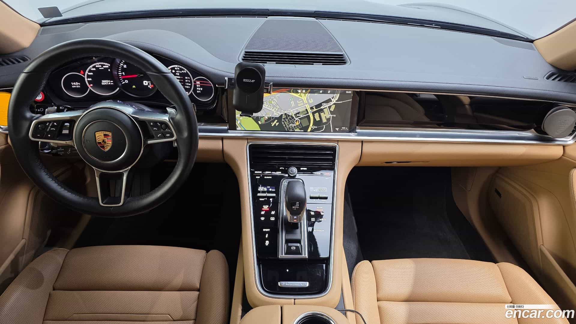 Panamera Porsche 2018.0-INNER-007