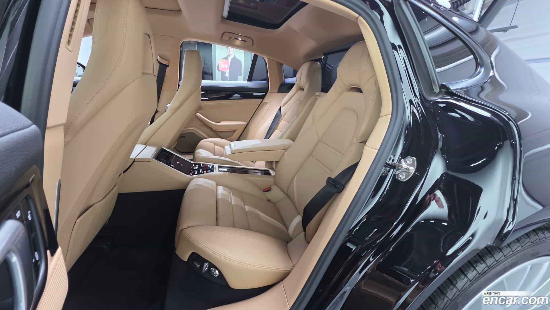 Panamera Porsche 2018.0-OPTION-016