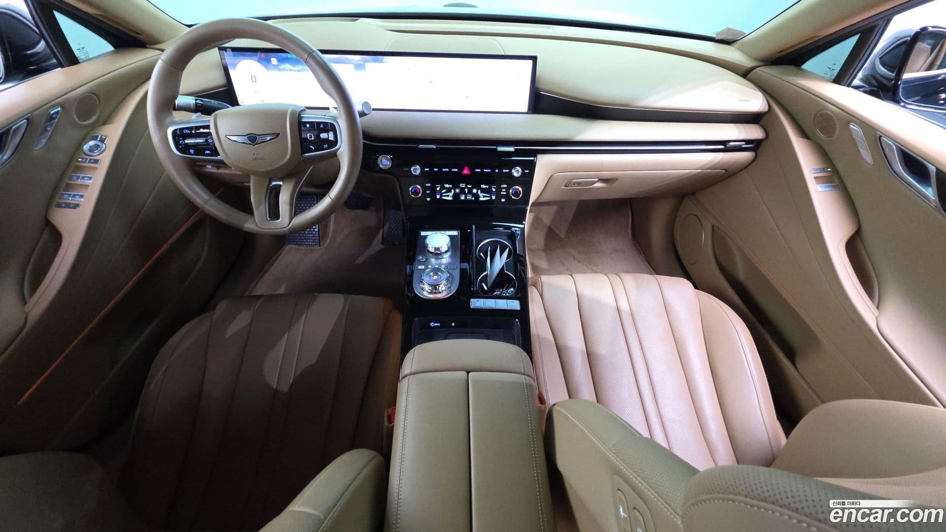 Main__Slider__Photo:G80 Genesis 2024.3-6