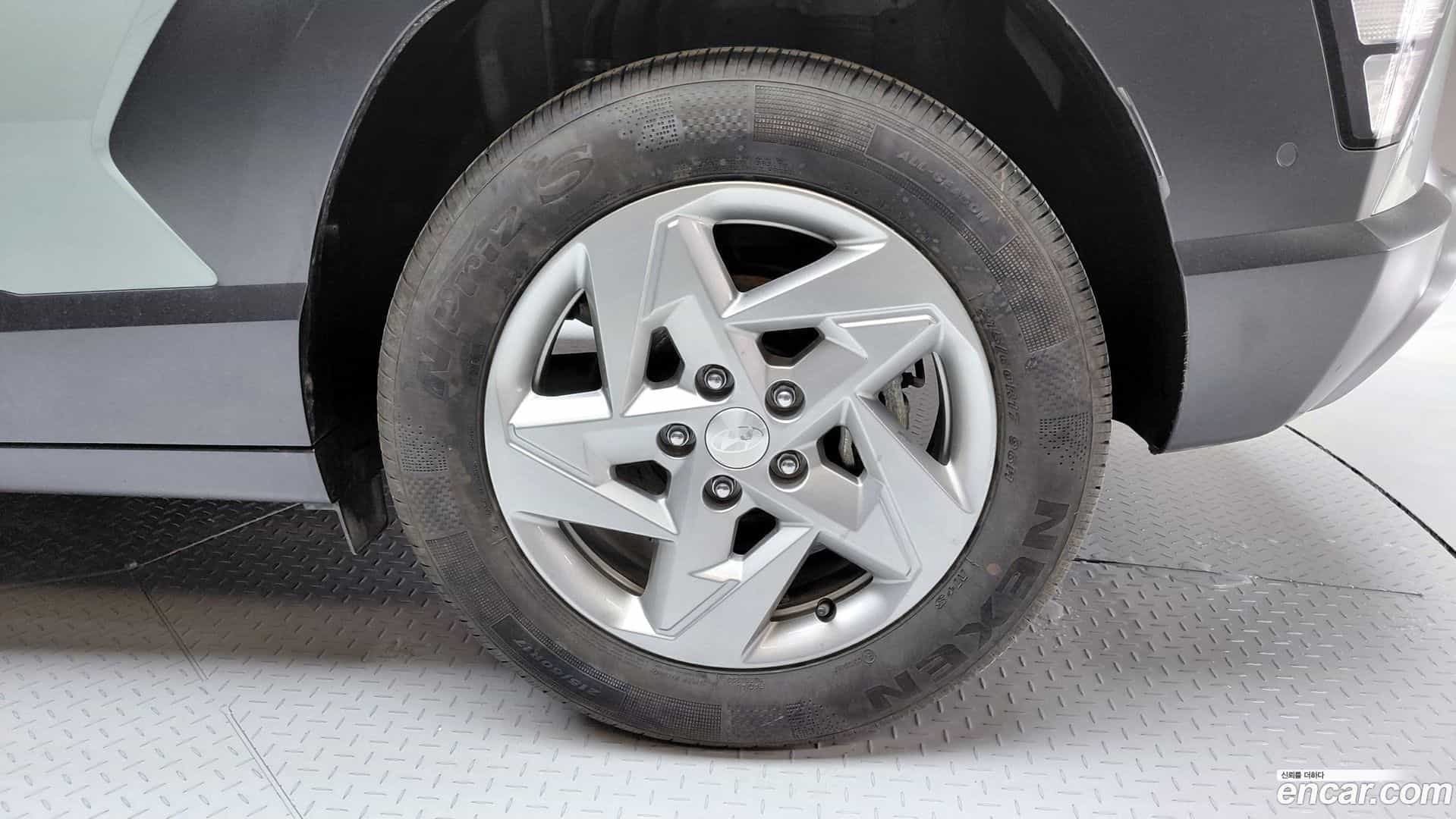Kona Hyundai 2023.6-OUTER-031