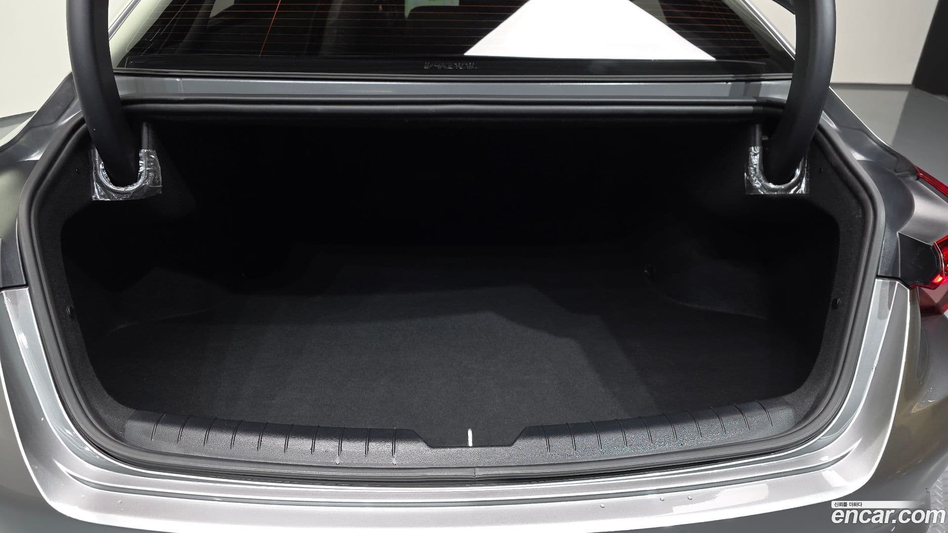 Main__Slider__Photo:K8 Kia 2021.5-19