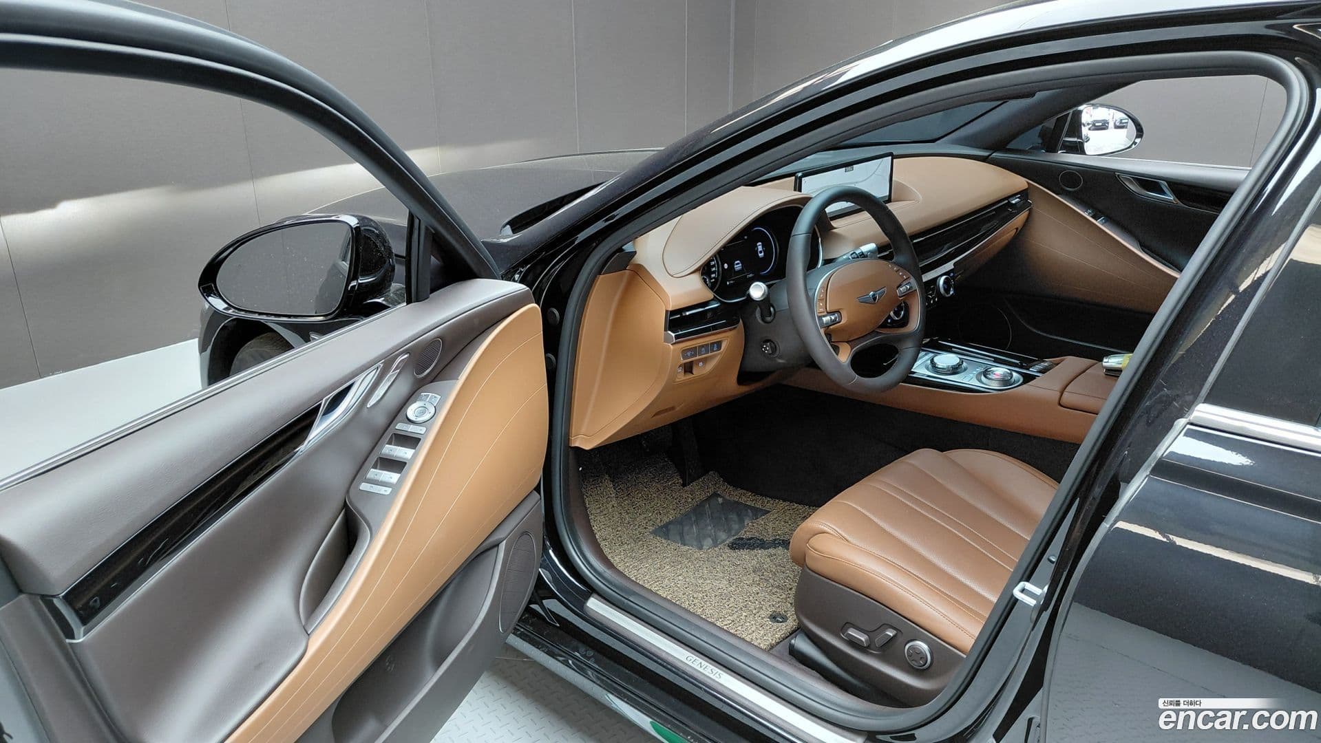 Main__Slider__Photo:G80 Genesis 2023.10-9
