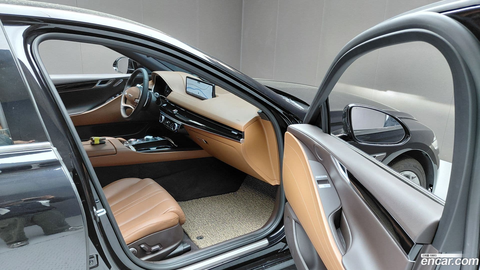 Main__Slider__Photo:G80 Genesis 2023.10-11