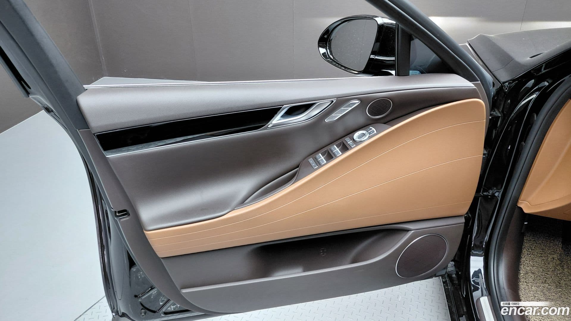 Main__Slider__Photo:G80 Genesis 2023.10-23
